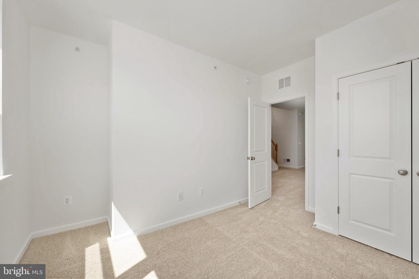 2624 NEABSCO COMMON PL, WOODBRIDGE, Virginia 22191, 3 Bedrooms Bedrooms, ,2 BathroomsBathrooms,Residential,For sale,2624 NEABSCO COMMON PL,VAPW2105448 MLS # VAPW2105448