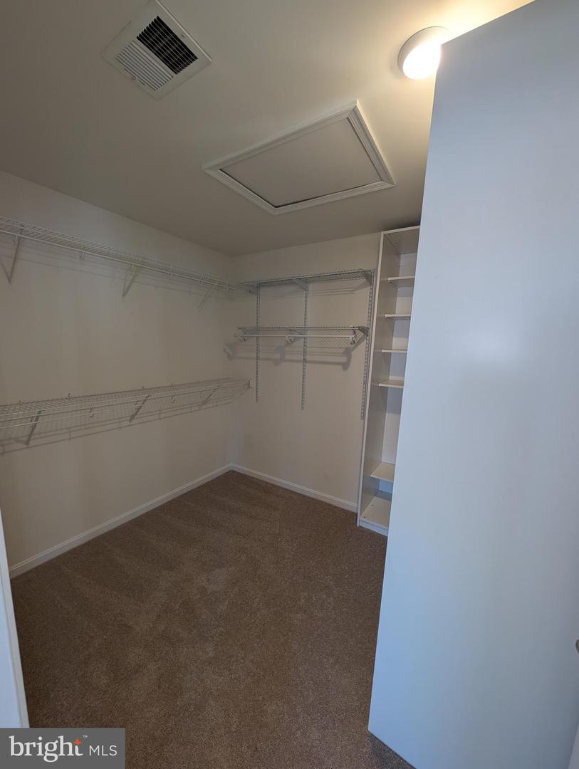 5653 FAIRCLOTH CT, CENTREVILLE, Virginia 20120, 3 Bedrooms Bedrooms, ,3 BathroomsBathrooms,Residential,For sale,5653 FAIRCLOTH CT,VAFX2272996 MLS # VAFX2272996