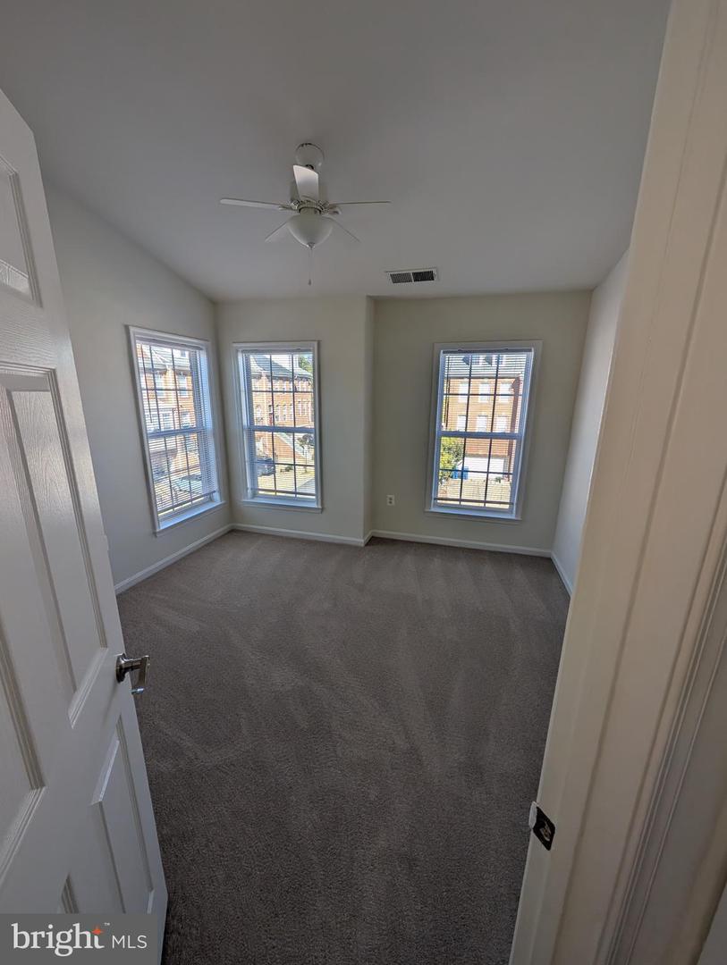 5653 FAIRCLOTH CT, CENTREVILLE, Virginia 20120, 3 Bedrooms Bedrooms, ,3 BathroomsBathrooms,Residential,For sale,5653 FAIRCLOTH CT,VAFX2272996 MLS # VAFX2272996