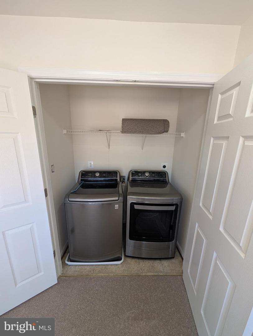 5653 FAIRCLOTH CT, CENTREVILLE, Virginia 20120, 3 Bedrooms Bedrooms, ,3 BathroomsBathrooms,Residential,For sale,5653 FAIRCLOTH CT,VAFX2272996 MLS # VAFX2272996