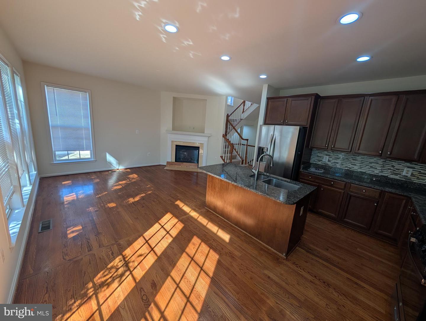 5653 FAIRCLOTH CT, CENTREVILLE, Virginia 20120, 3 Bedrooms Bedrooms, ,3 BathroomsBathrooms,Residential,For sale,5653 FAIRCLOTH CT,VAFX2272996 MLS # VAFX2272996