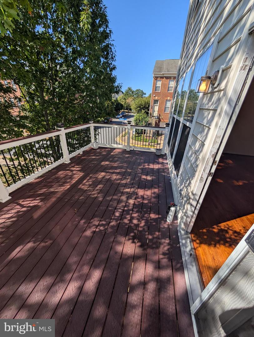 5653 FAIRCLOTH CT, CENTREVILLE, Virginia 20120, 3 Bedrooms Bedrooms, ,3 BathroomsBathrooms,Residential,For sale,5653 FAIRCLOTH CT,VAFX2272996 MLS # VAFX2272996