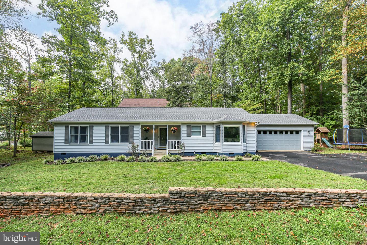 101 MONTICELLO CIR, LOCUST GROVE, Virginia 22508, 3 Bedrooms Bedrooms, 10 Rooms Rooms,2 BathroomsBathrooms,Residential,For sale,101 MONTICELLO CIR,VAOR2012484 MLS # VAOR2012484