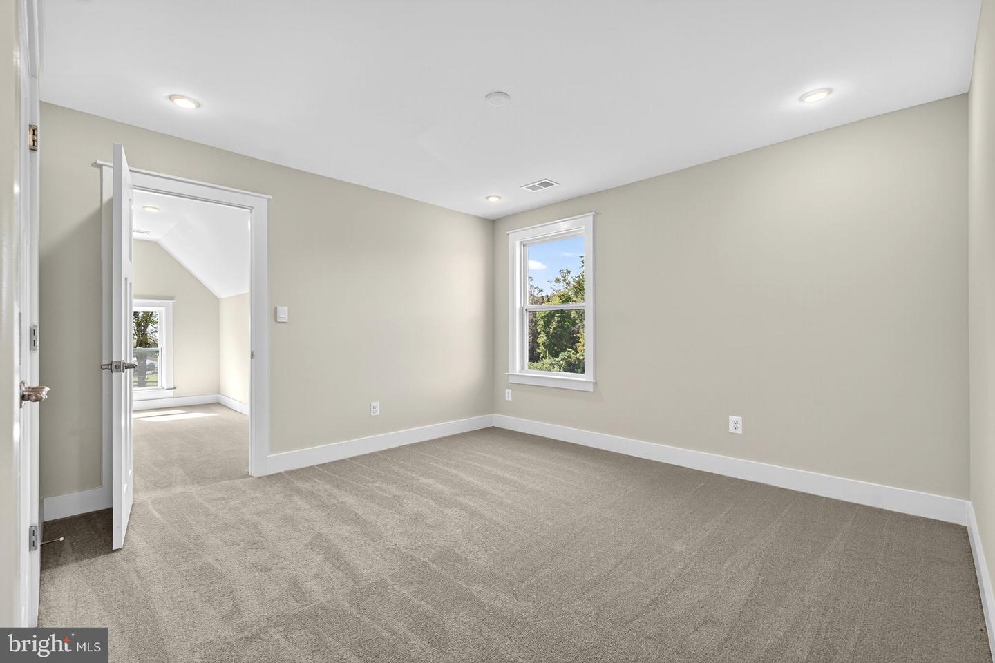 9014 PINEY MOUNTAIN RD, WARRENTON, Virginia 20186, 4 Bedrooms Bedrooms, ,3 BathroomsBathrooms,Residential,For sale,9014 PINEY MOUNTAIN RD,VAFQ2019306 MLS # VAFQ2019306