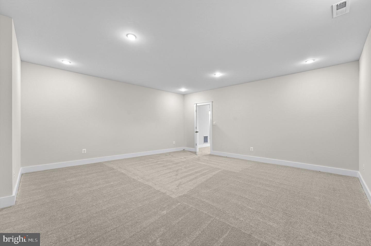 9014 PINEY MOUNTAIN RD, WARRENTON, Virginia 20186, 4 Bedrooms Bedrooms, ,3 BathroomsBathrooms,Residential,For sale,9014 PINEY MOUNTAIN RD,VAFQ2019306 MLS # VAFQ2019306