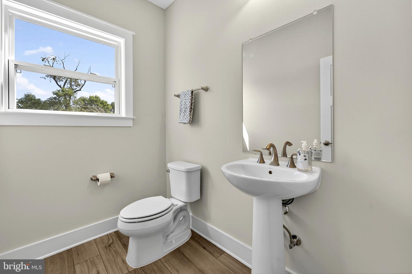 9014 PINEY MOUNTAIN RD, WARRENTON, Virginia 20186, 4 Bedrooms Bedrooms, ,3 BathroomsBathrooms,Residential,For sale,9014 PINEY MOUNTAIN RD,VAFQ2019306 MLS # VAFQ2019306