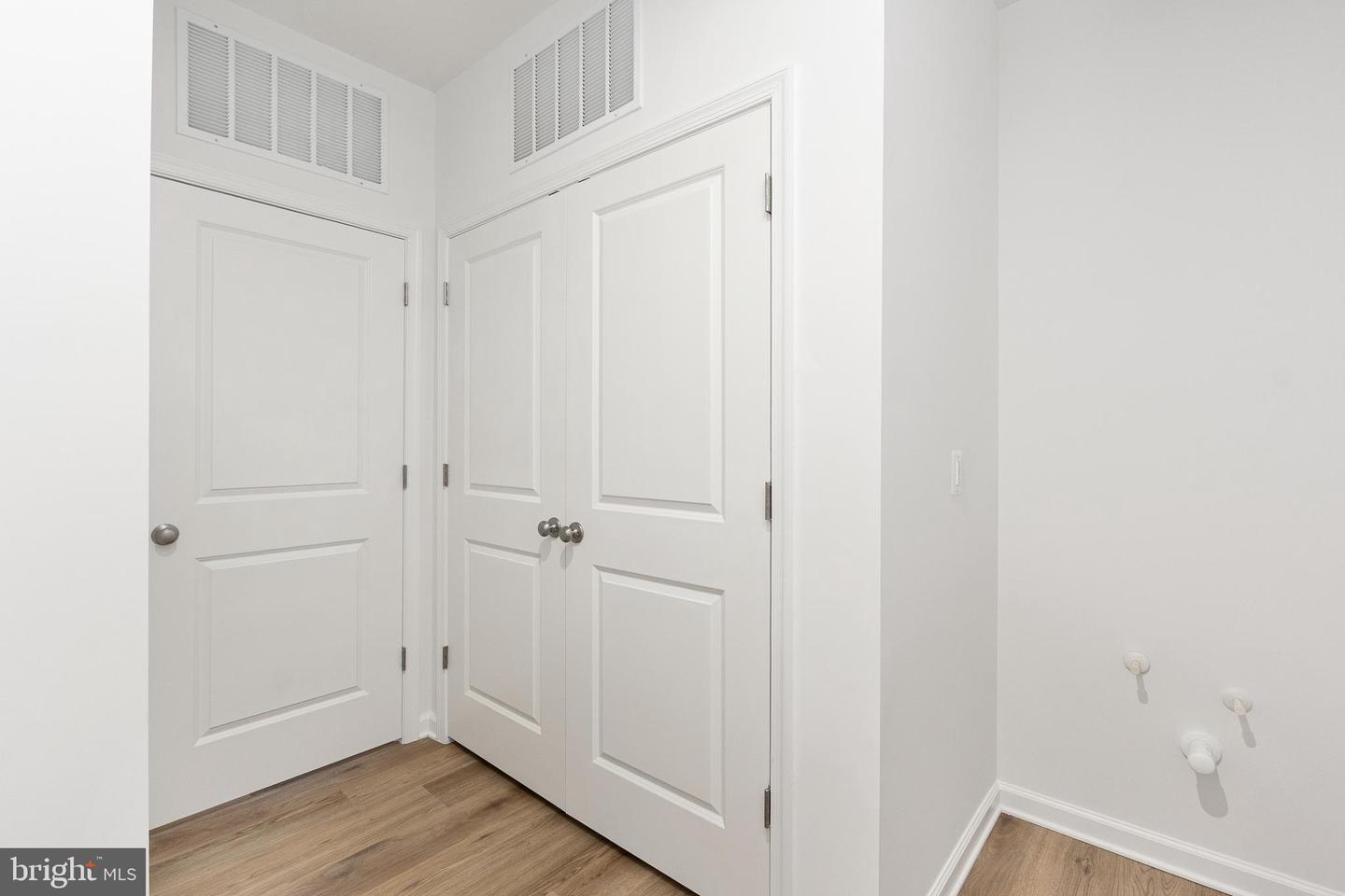 2514 NEABSCO COMMON PL, WOODBRIDGE, Virginia 22191, 3 Bedrooms Bedrooms, ,2 BathroomsBathrooms,Residential,For sale,2514 NEABSCO COMMON PL,VAPW2105540 MLS # VAPW2105540