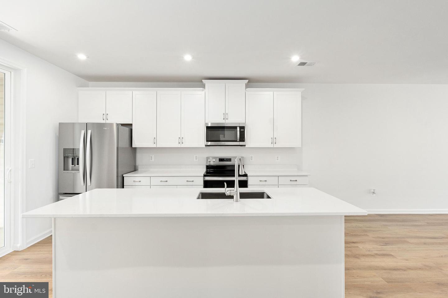 2514 NEABSCO COMMON PL, WOODBRIDGE, Virginia 22191, 3 Bedrooms Bedrooms, ,2 BathroomsBathrooms,Residential,For sale,2514 NEABSCO COMMON PL,VAPW2105540 MLS # VAPW2105540