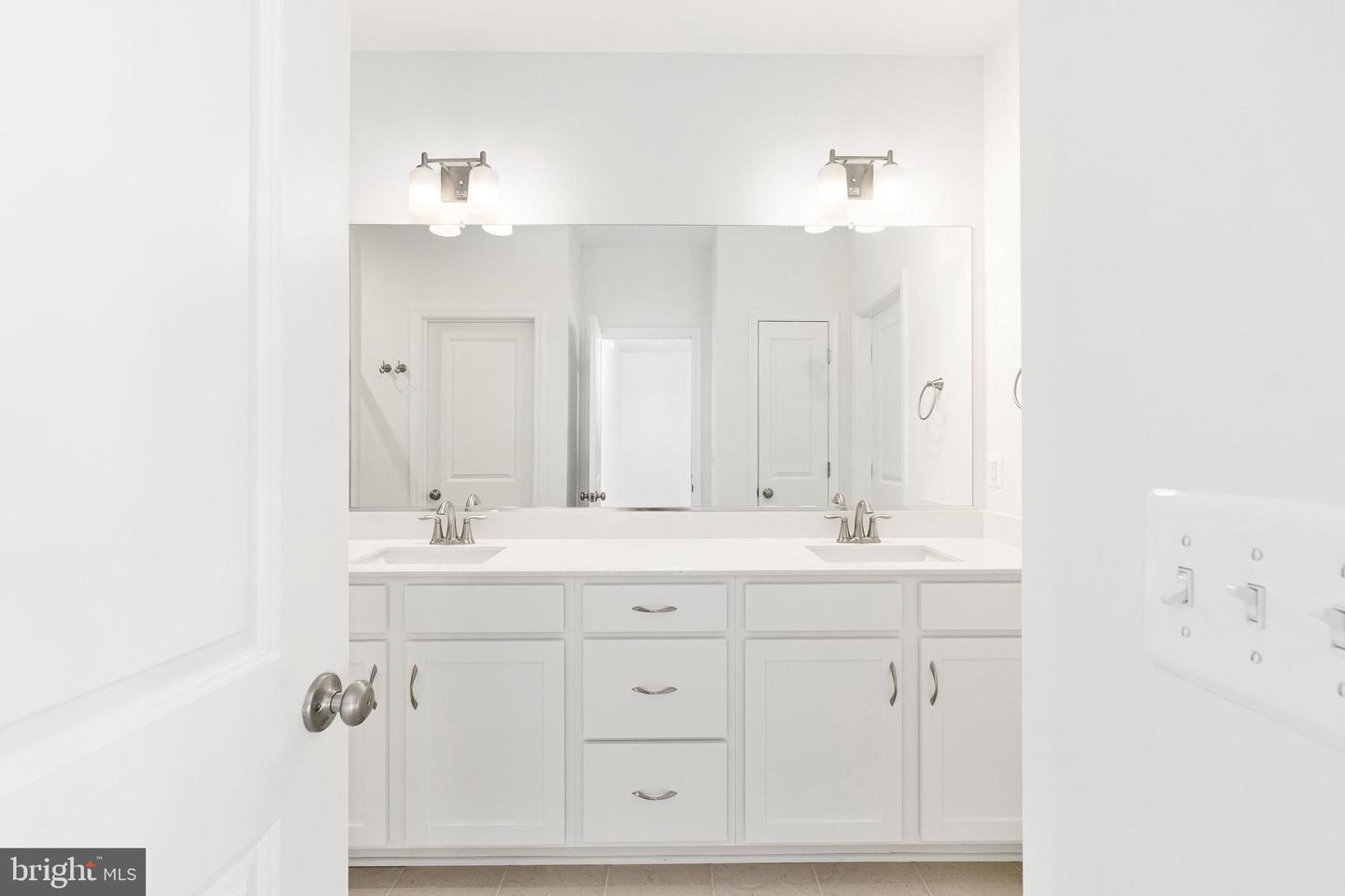 2514 NEABSCO COMMON PL, WOODBRIDGE, Virginia 22191, 3 Bedrooms Bedrooms, ,2 BathroomsBathrooms,Residential,For sale,2514 NEABSCO COMMON PL,VAPW2105540 MLS # VAPW2105540