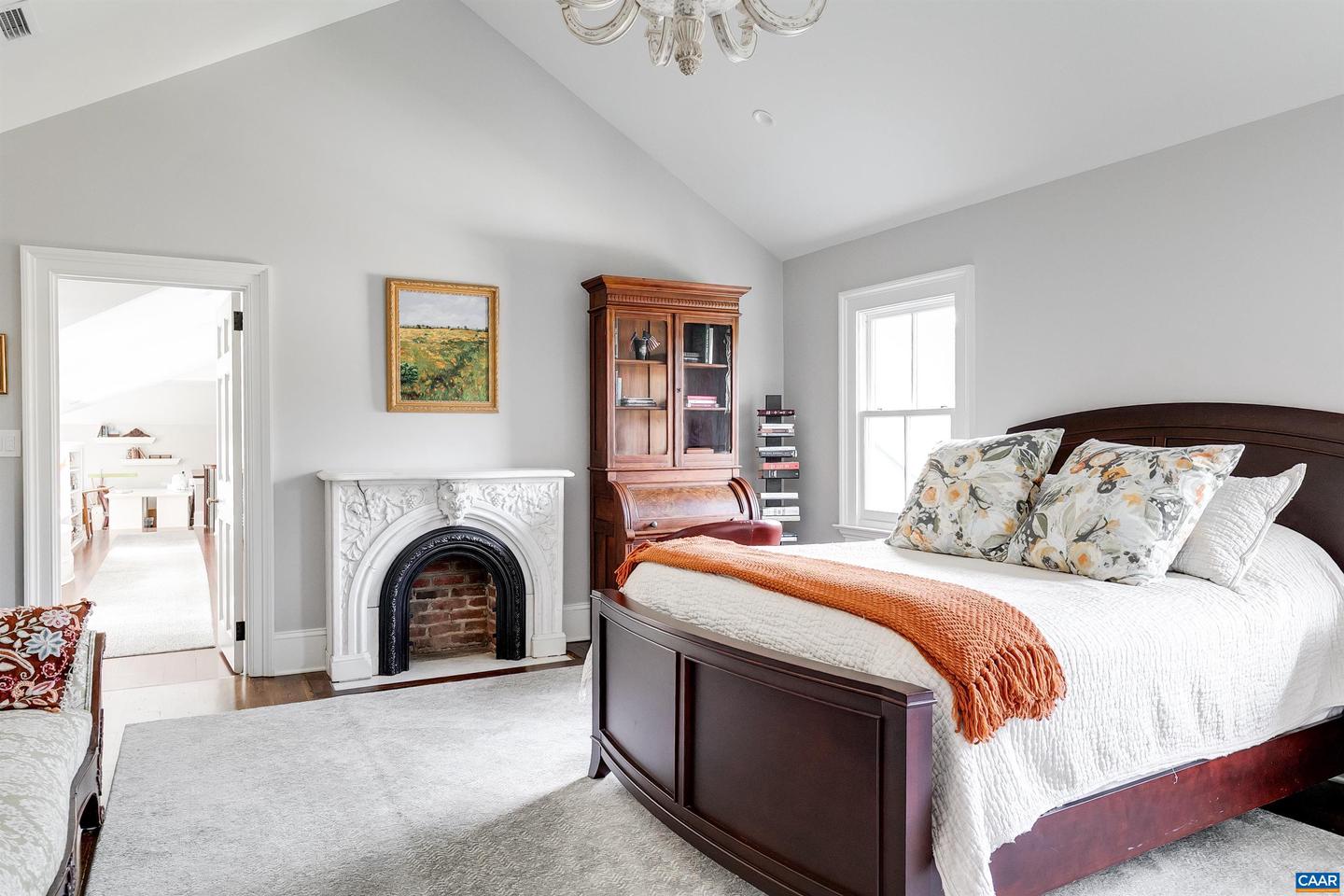 5484 GORDONSVILLE RD, KESWICK, Virginia 22947, 5 Bedrooms Bedrooms, ,4 BathroomsBathrooms,Residential,For sale,5484 GORDONSVILLE RD,669754 MLS # 669754
