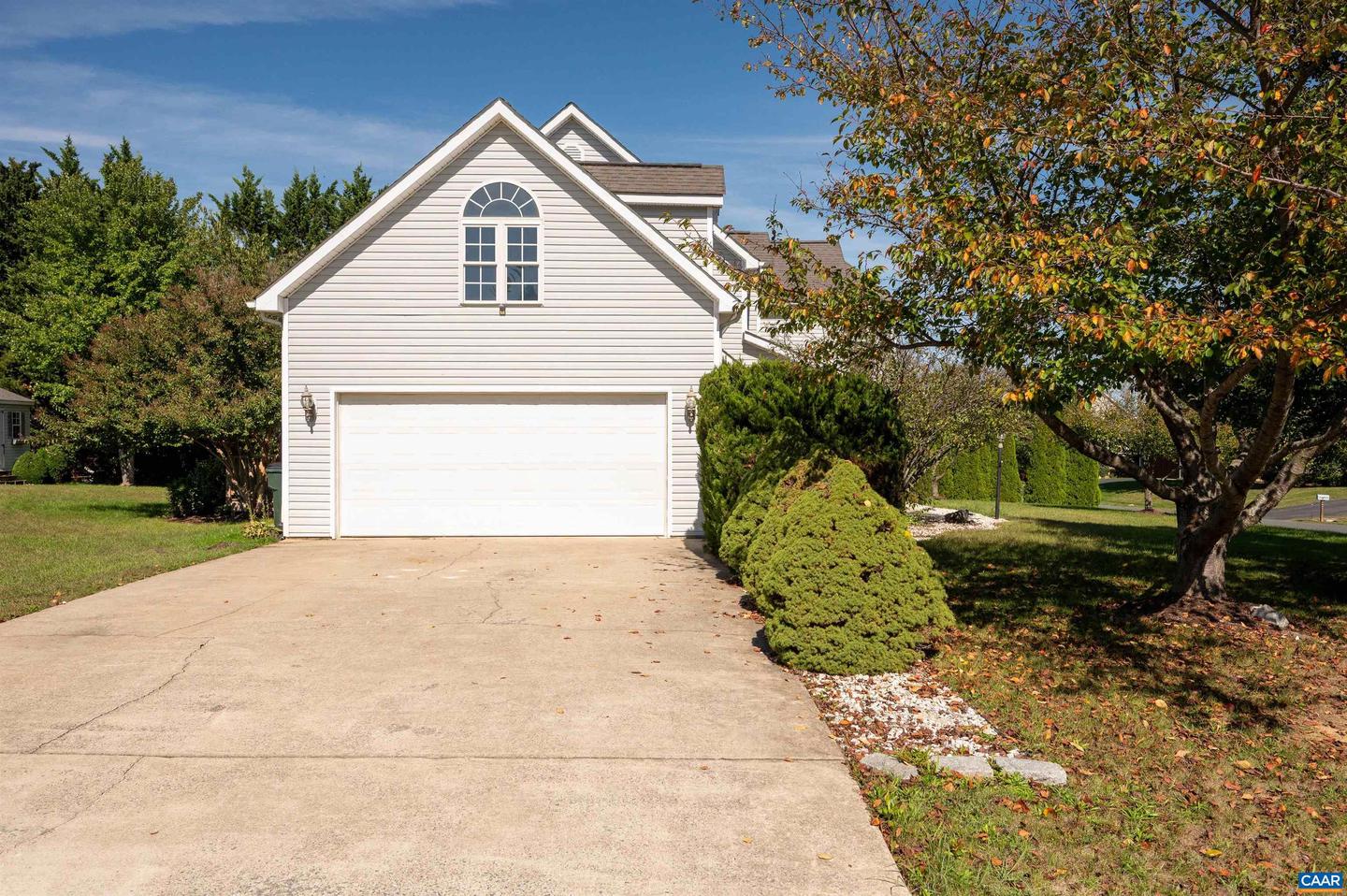 48 LILLIAN DR, FISHERSVILLE, Virginia 22939, 4 Bedrooms Bedrooms, ,2 BathroomsBathrooms,Residential,For sale,48 LILLIAN DR,669755 MLS # 669755