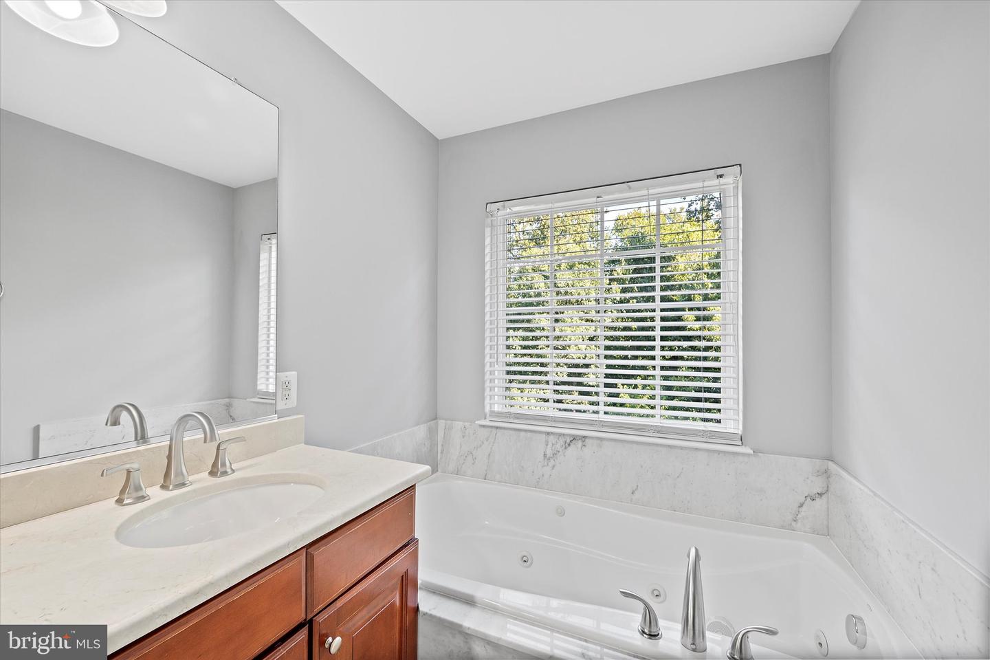 8319 LEIGHLEX CT, MANASSAS, Virginia 20111, 4 Bedrooms Bedrooms, ,3 BathroomsBathrooms,Residential,For sale,8319 LEIGHLEX CT,VAPW2103260 MLS # VAPW2103260