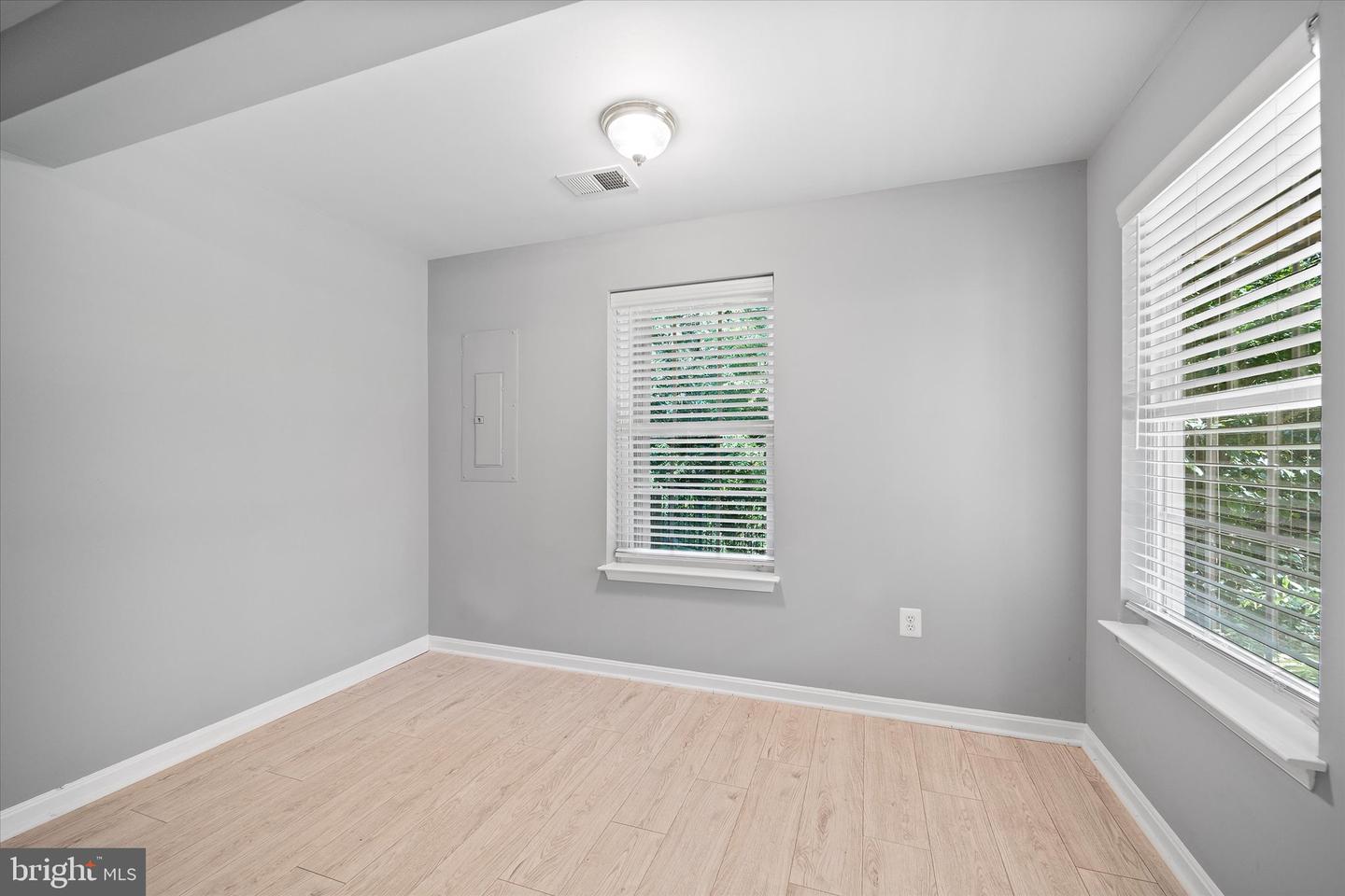 8319 LEIGHLEX CT, MANASSAS, Virginia 20111, 4 Bedrooms Bedrooms, ,3 BathroomsBathrooms,Residential,For sale,8319 LEIGHLEX CT,VAPW2103260 MLS # VAPW2103260