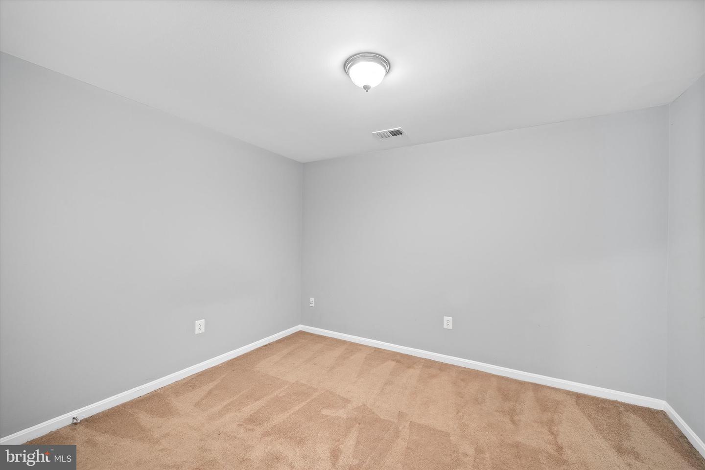 8319 LEIGHLEX CT, MANASSAS, Virginia 20111, 4 Bedrooms Bedrooms, ,3 BathroomsBathrooms,Residential,For sale,8319 LEIGHLEX CT,VAPW2103260 MLS # VAPW2103260