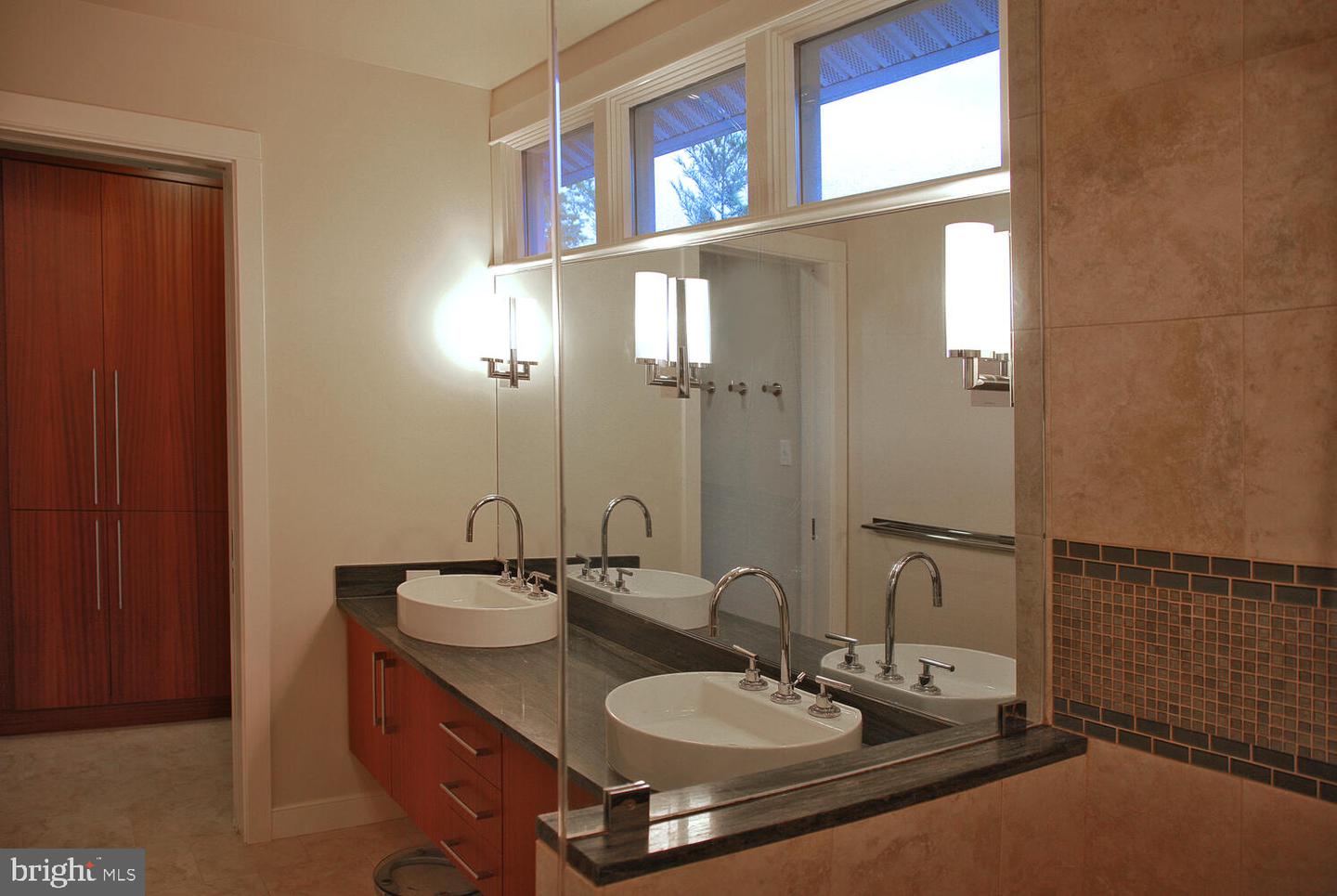 4114 EMERY PL NW, WASHINGTON, District Of Columbia 20016, 3 Bedrooms Bedrooms, ,2 BathroomsBathrooms,Residential,For sale,4114 EMERY PL NW,DCDC2223608 MLS # DCDC2223608