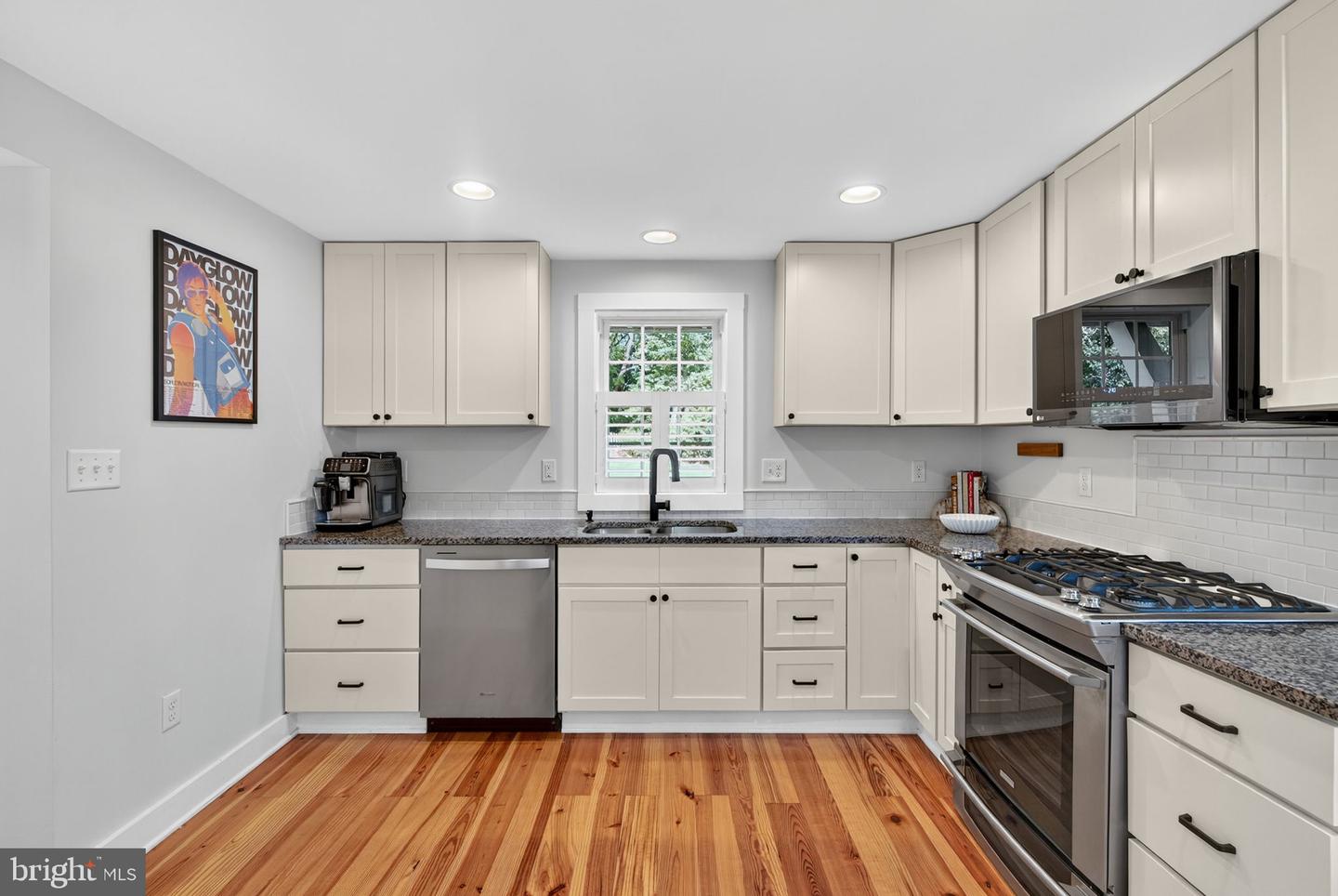 18344 RAILROAD ST, BLUEMONT, Virginia 20135, 2 Bedrooms Bedrooms, ,2 BathroomsBathrooms,Residential,For sale,18344 RAILROAD ST,VALO2107570 MLS # VALO2107570