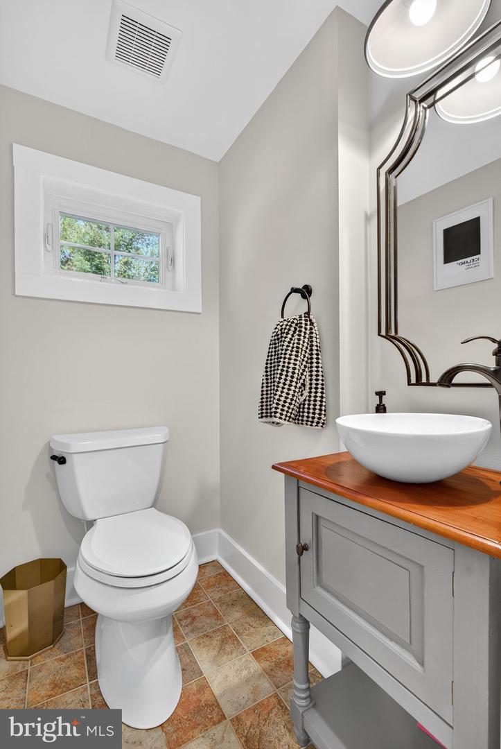 18344 RAILROAD ST, BLUEMONT, Virginia 20135, 2 Bedrooms Bedrooms, ,2 BathroomsBathrooms,Residential,For sale,18344 RAILROAD ST,VALO2107570 MLS # VALO2107570