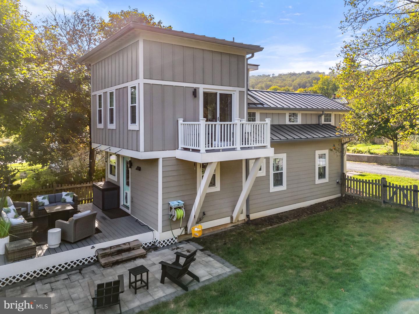 18344 RAILROAD ST, BLUEMONT, Virginia 20135, 2 Bedrooms Bedrooms, ,2 BathroomsBathrooms,Residential,For sale,18344 RAILROAD ST,VALO2107570 MLS # VALO2107570