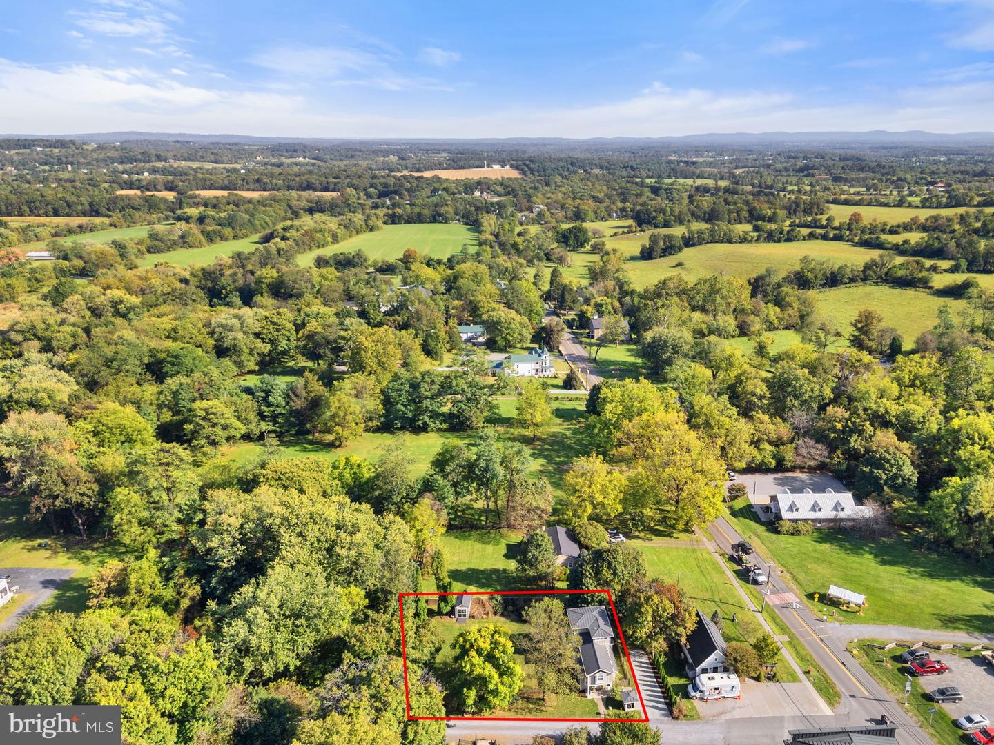 18344 RAILROAD ST, BLUEMONT, Virginia 20135, 2 Bedrooms Bedrooms, ,2 BathroomsBathrooms,Residential,For sale,18344 RAILROAD ST,VALO2107570 MLS # VALO2107570