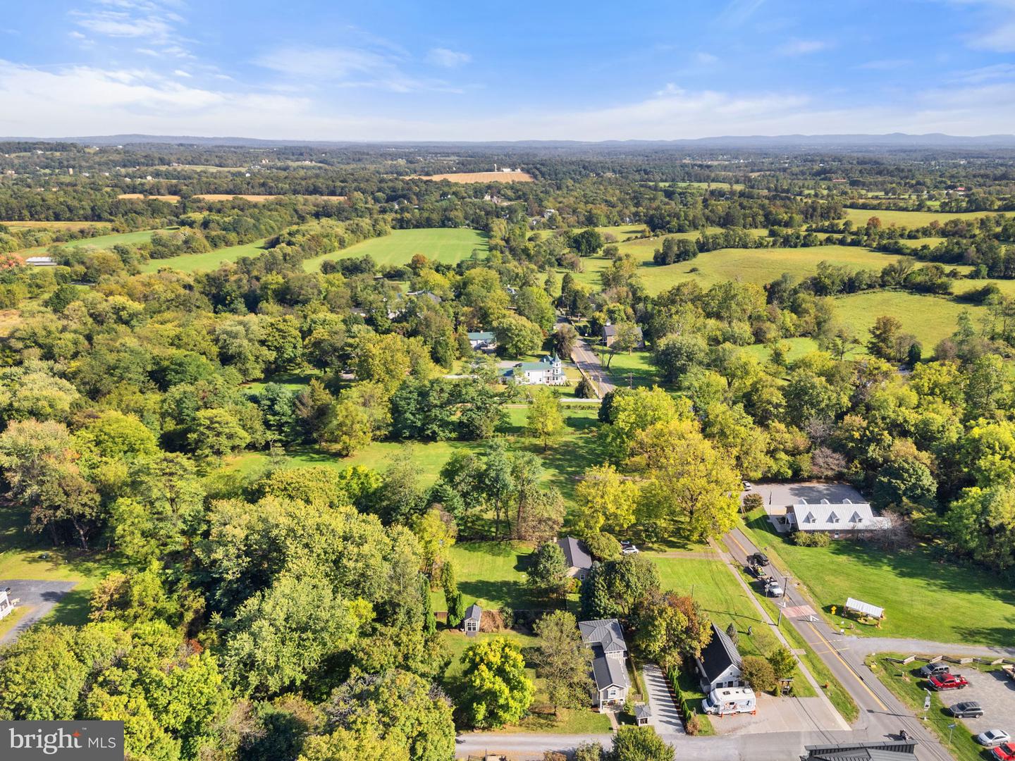 18344 RAILROAD ST, BLUEMONT, Virginia 20135, 2 Bedrooms Bedrooms, ,2 BathroomsBathrooms,Residential,For sale,18344 RAILROAD ST,VALO2107570 MLS # VALO2107570