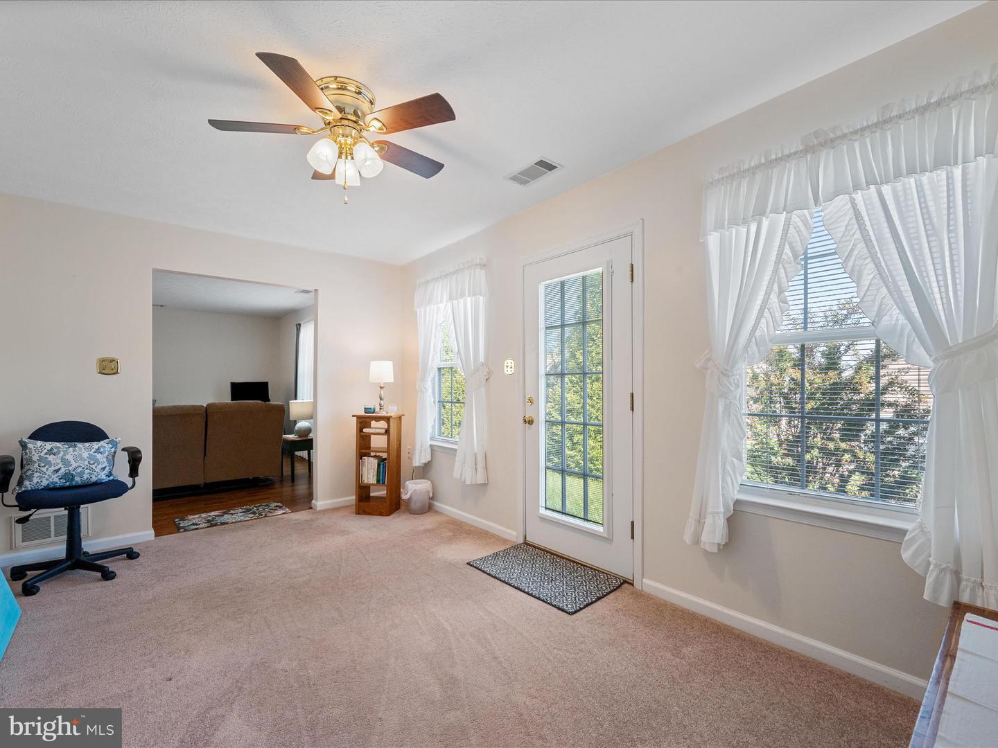 105 BUCKWOOD LN, WINCHESTER, Virginia 22602, 2 Bedrooms Bedrooms, ,2 BathroomsBathrooms,Residential,For sale,105 BUCKWOOD LN,VAFV2037068 MLS # VAFV2037068
