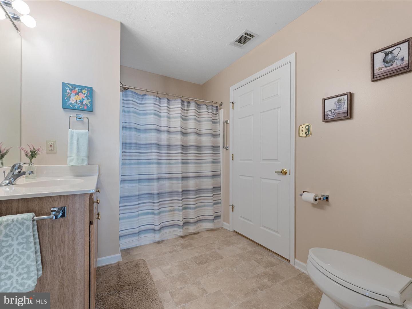 105 BUCKWOOD LN, WINCHESTER, Virginia 22602, 2 Bedrooms Bedrooms, ,2 BathroomsBathrooms,Residential,For sale,105 BUCKWOOD LN,VAFV2037068 MLS # VAFV2037068