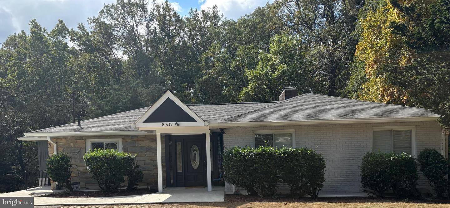 8317 LITTLE RIVER TPKE, ANNANDALE, Virginia 22003, 4 Bedrooms Bedrooms, ,3 BathroomsBathrooms,Residential,For sale,8317 LITTLE RIVER TPKE,VAFX2273192 MLS # VAFX2273192