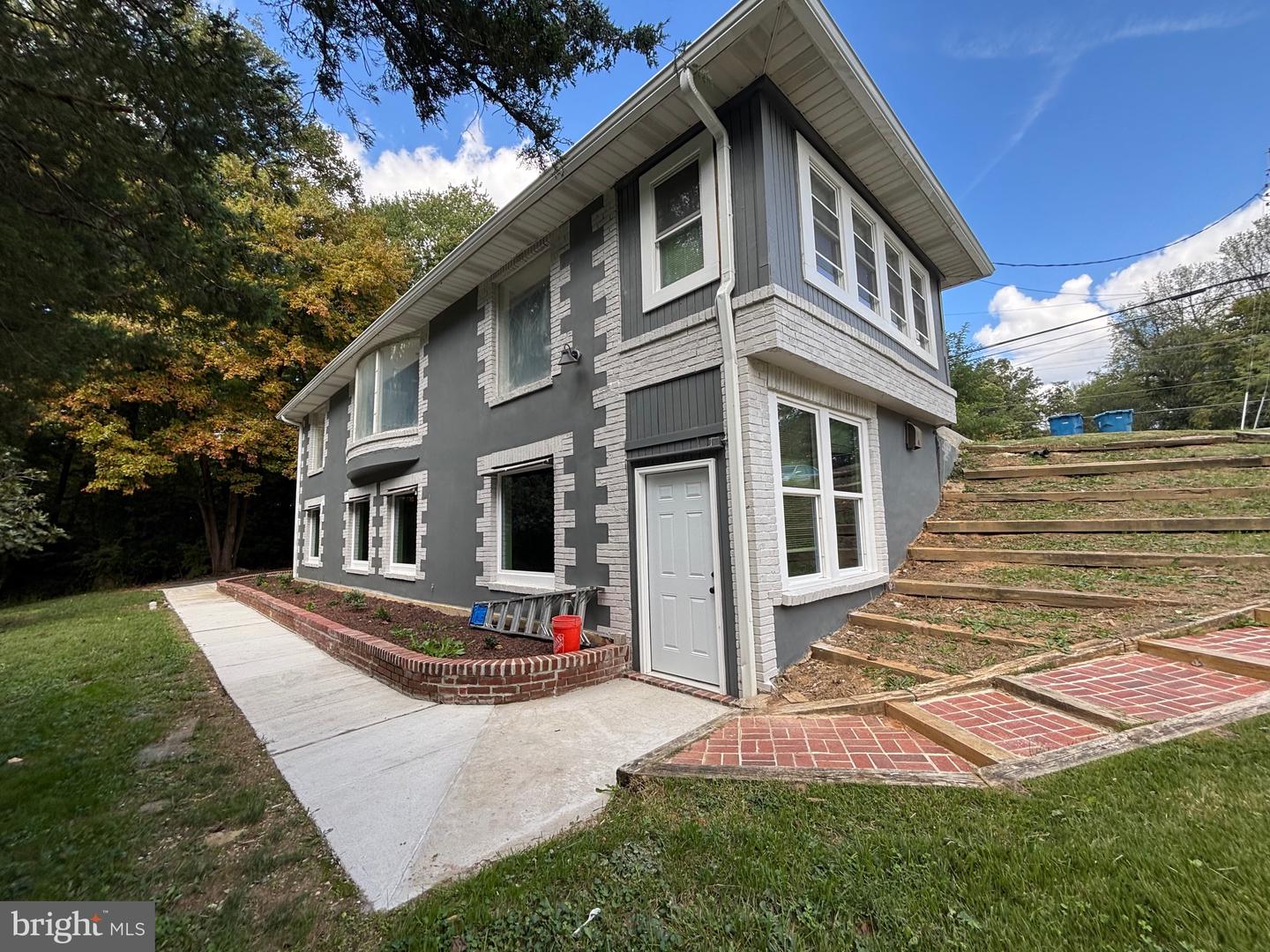 8317 LITTLE RIVER TPKE, ANNANDALE, Virginia 22003, 4 Bedrooms Bedrooms, ,3 BathroomsBathrooms,Residential,For sale,8317 LITTLE RIVER TPKE,VAFX2273192 MLS # VAFX2273192
