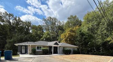 8317 LITTLE RIVER TPKE, ANNANDALE, Virginia 22003, 4 Bedrooms Bedrooms, ,3 BathroomsBathrooms,Residential,For sale,8317 LITTLE RIVER TPKE,VAFX2273192 MLS # VAFX2273192