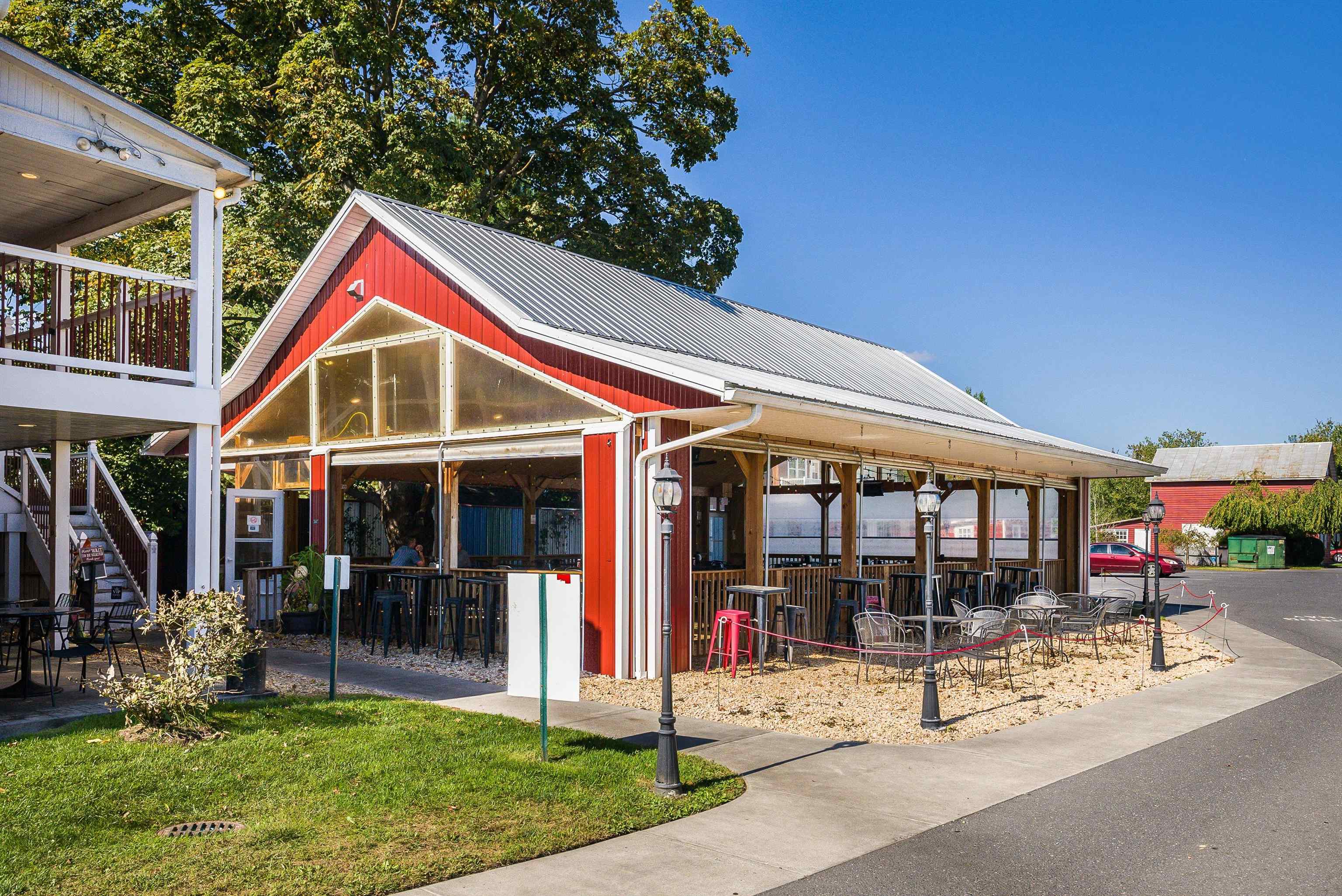 403 NORTH MAIN ST, BRIDGEWATER, Virginia 22812, ,Commercial,403 NORTH MAIN ST,669760 MLS # 669760