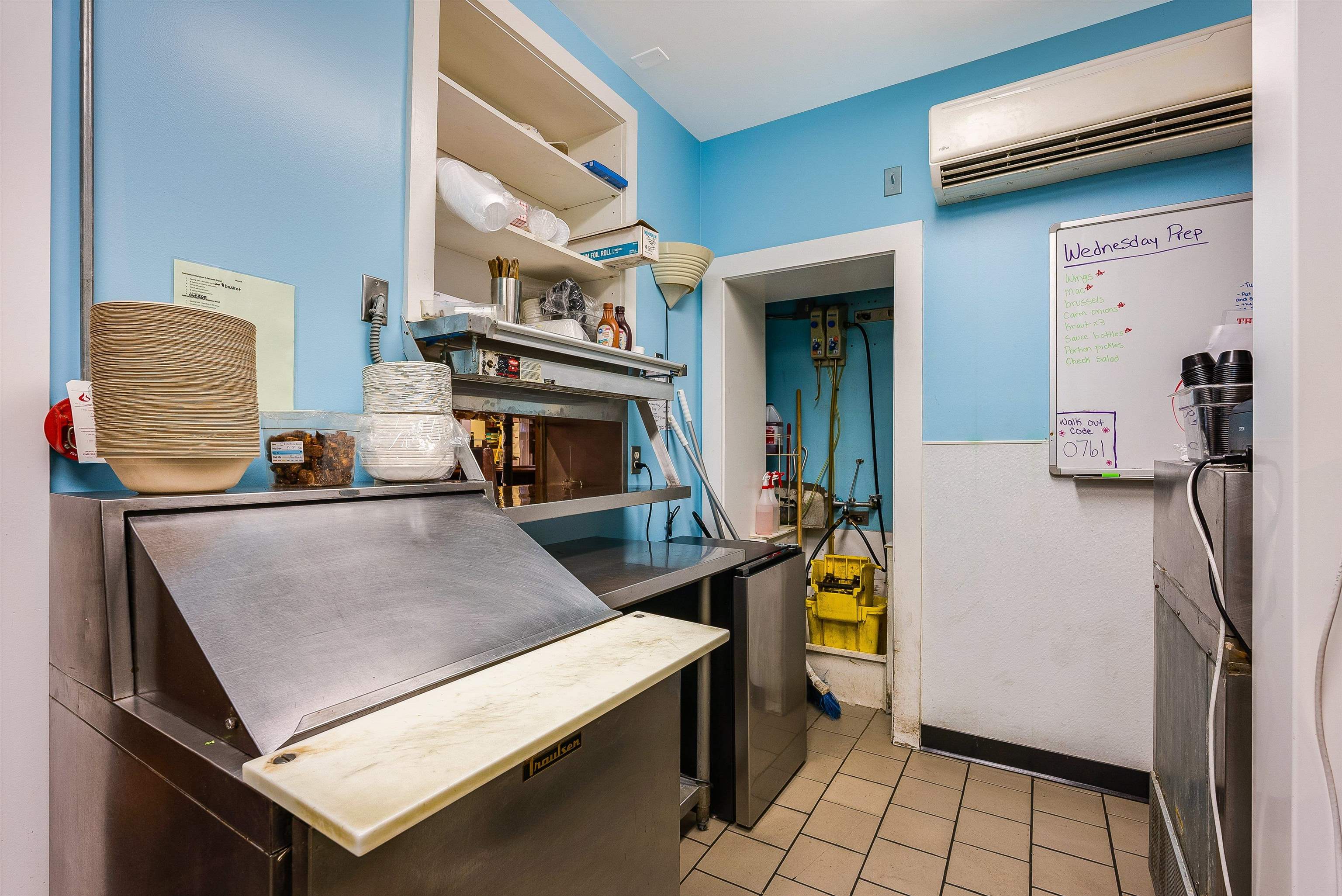 403 NORTH MAIN ST, BRIDGEWATER, Virginia 22812, ,Commercial,403 NORTH MAIN ST,669760 MLS # 669760
