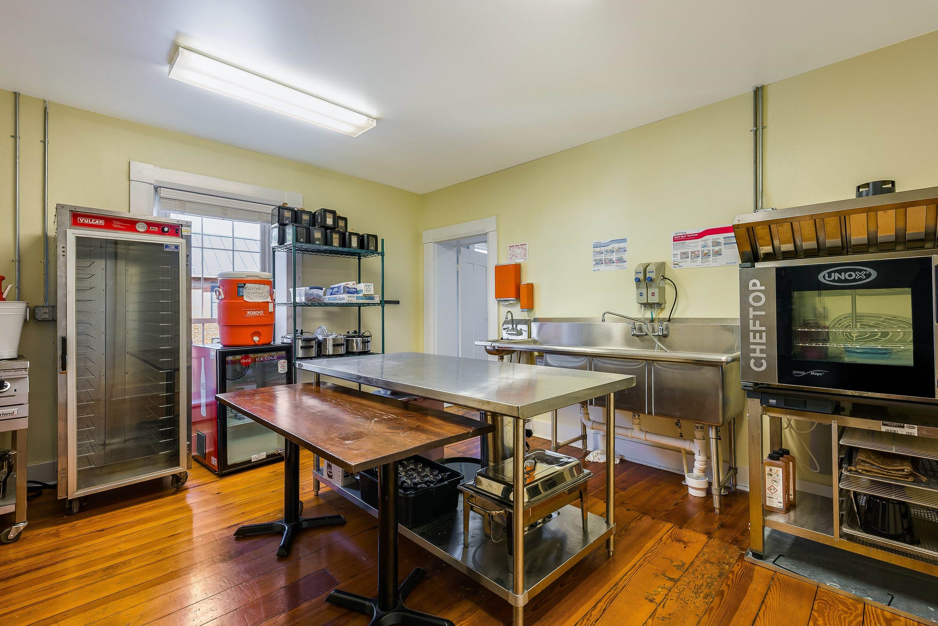 403 NORTH MAIN ST, BRIDGEWATER, Virginia 22812, ,Commercial,403 NORTH MAIN ST,669760 MLS # 669760
