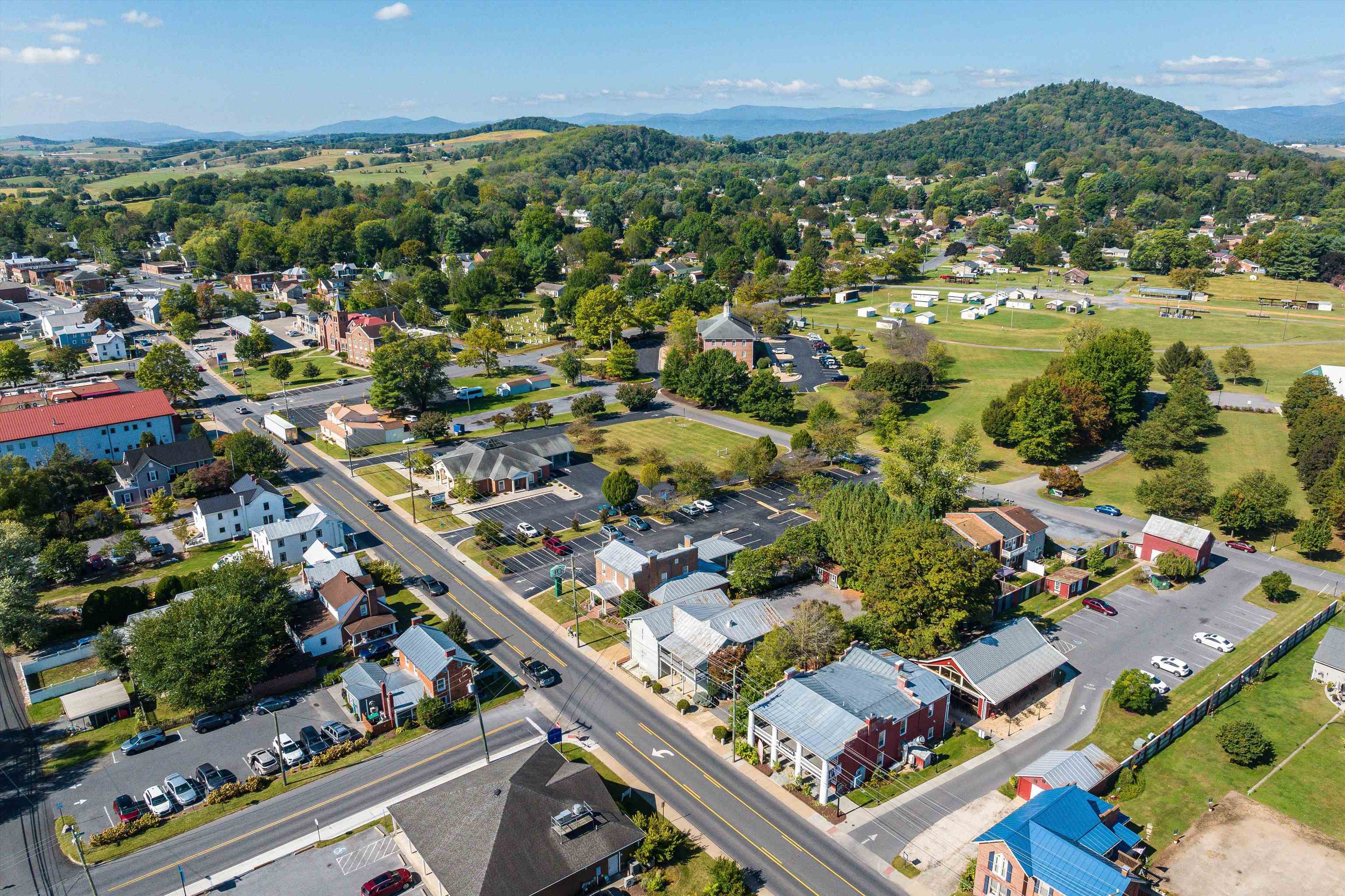 403 NORTH MAIN ST, BRIDGEWATER, Virginia 22812, ,Commercial,403 NORTH MAIN ST,669760 MLS # 669760