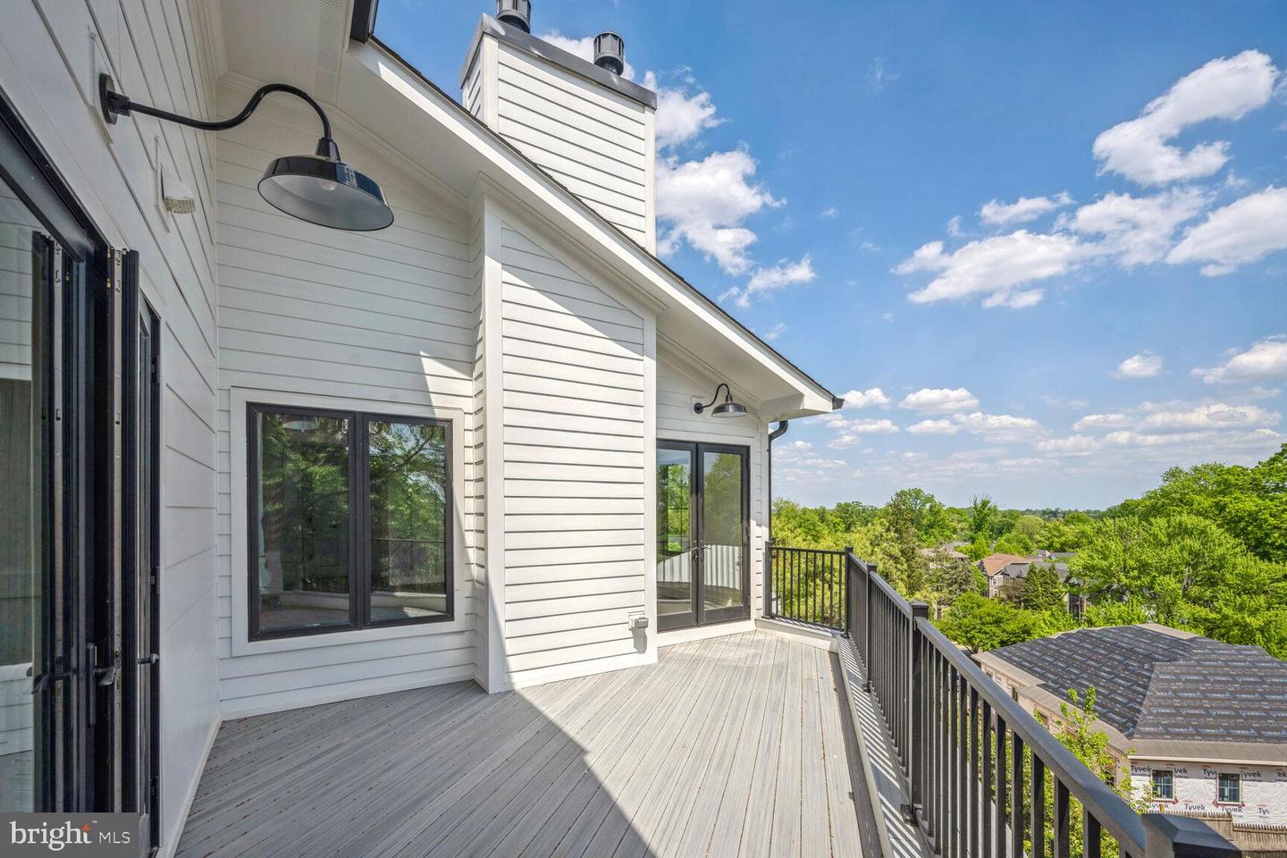 6305 N 36TH ST, ARLINGTON, Virginia 22213, 5 Bedrooms Bedrooms, 5 Rooms Rooms,5 BathroomsBathrooms,Residential,For sale,6305 N 36TH ST,VAAR2053086 MLS # VAAR2053086