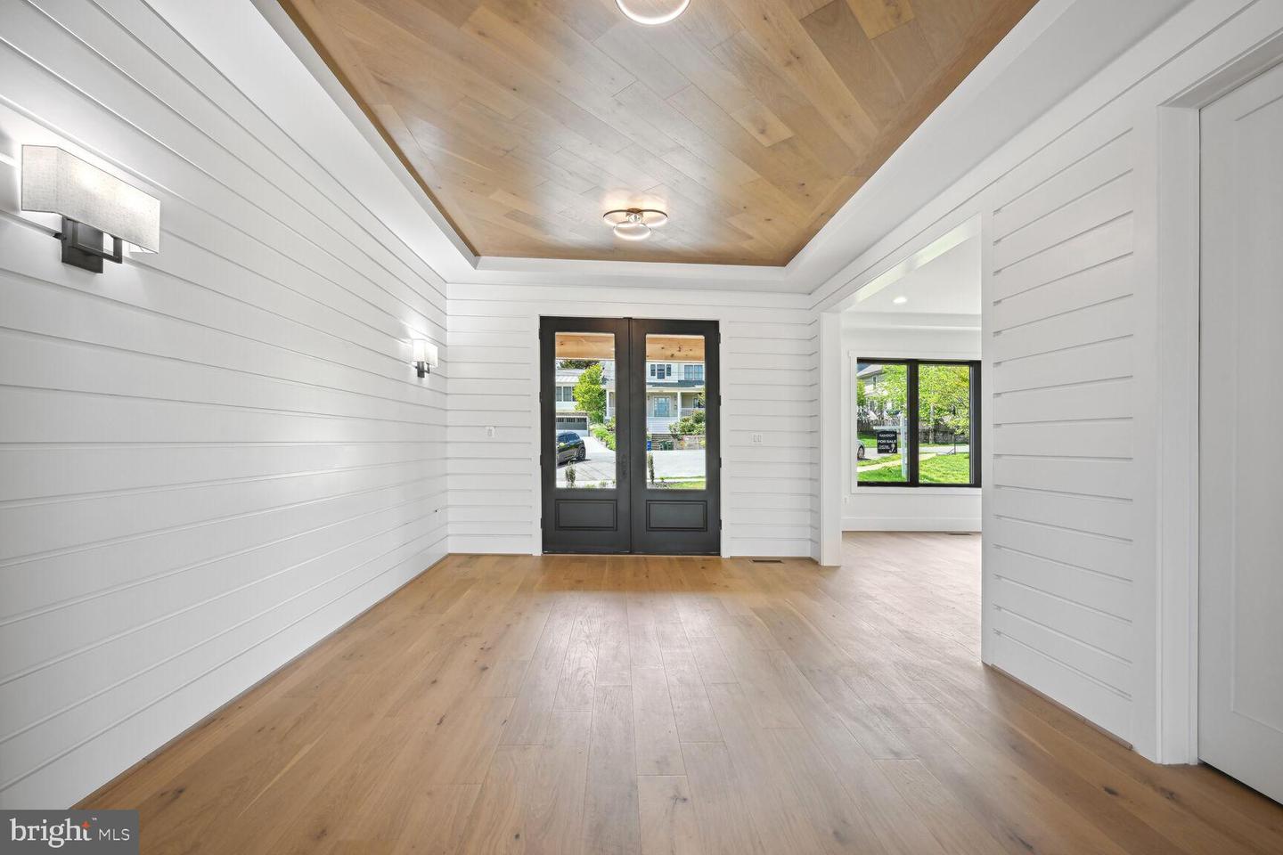 6305 N 36TH ST, ARLINGTON, Virginia 22213, 5 Bedrooms Bedrooms, 5 Rooms Rooms,5 BathroomsBathrooms,Residential,For sale,6305 N 36TH ST,VAAR2053086 MLS # VAAR2053086