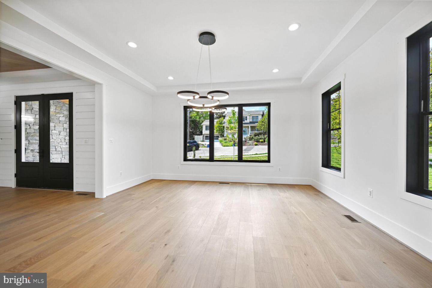 6305 N 36TH ST, ARLINGTON, Virginia 22213, 5 Bedrooms Bedrooms, 5 Rooms Rooms,5 BathroomsBathrooms,Residential,For sale,6305 N 36TH ST,VAAR2053086 MLS # VAAR2053086