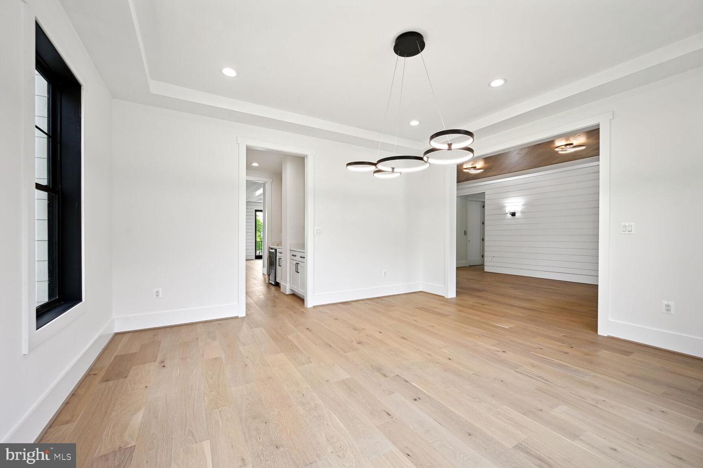 6305 N 36TH ST, ARLINGTON, Virginia 22213, 5 Bedrooms Bedrooms, 5 Rooms Rooms,5 BathroomsBathrooms,Residential,For sale,6305 N 36TH ST,VAAR2053086 MLS # VAAR2053086