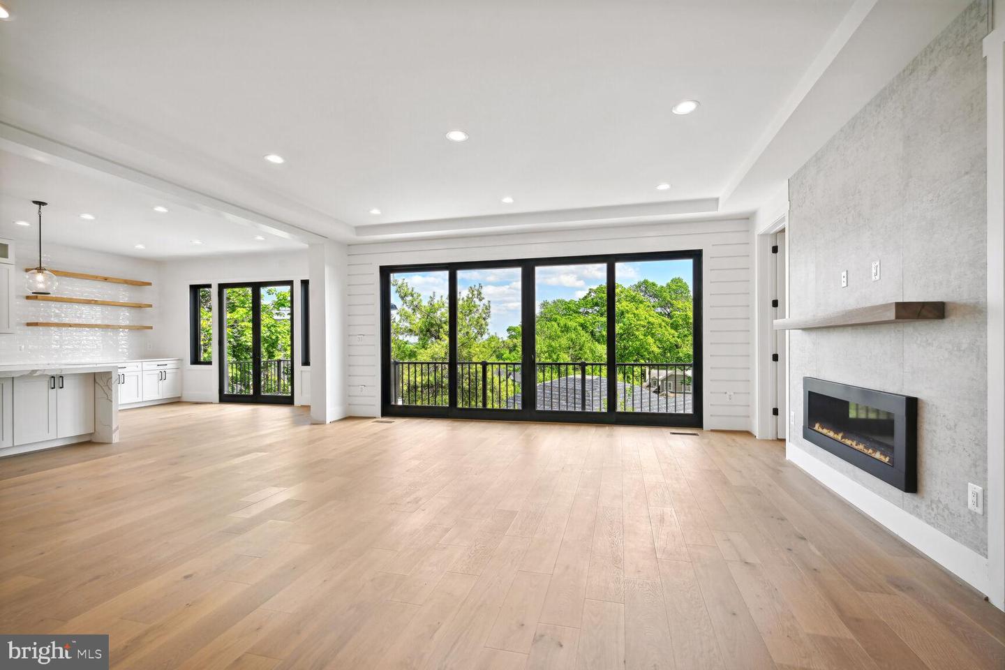 6305 N 36TH ST, ARLINGTON, Virginia 22213, 5 Bedrooms Bedrooms, 5 Rooms Rooms,5 BathroomsBathrooms,Residential,For sale,6305 N 36TH ST,VAAR2053086 MLS # VAAR2053086