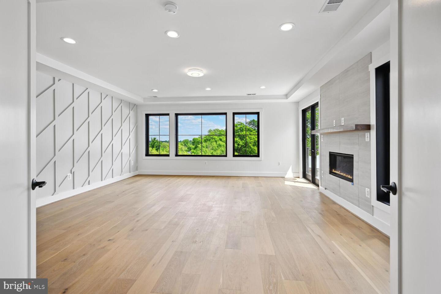 6305 N 36TH ST, ARLINGTON, Virginia 22213, 5 Bedrooms Bedrooms, 5 Rooms Rooms,5 BathroomsBathrooms,Residential,For sale,6305 N 36TH ST,VAAR2053086 MLS # VAAR2053086