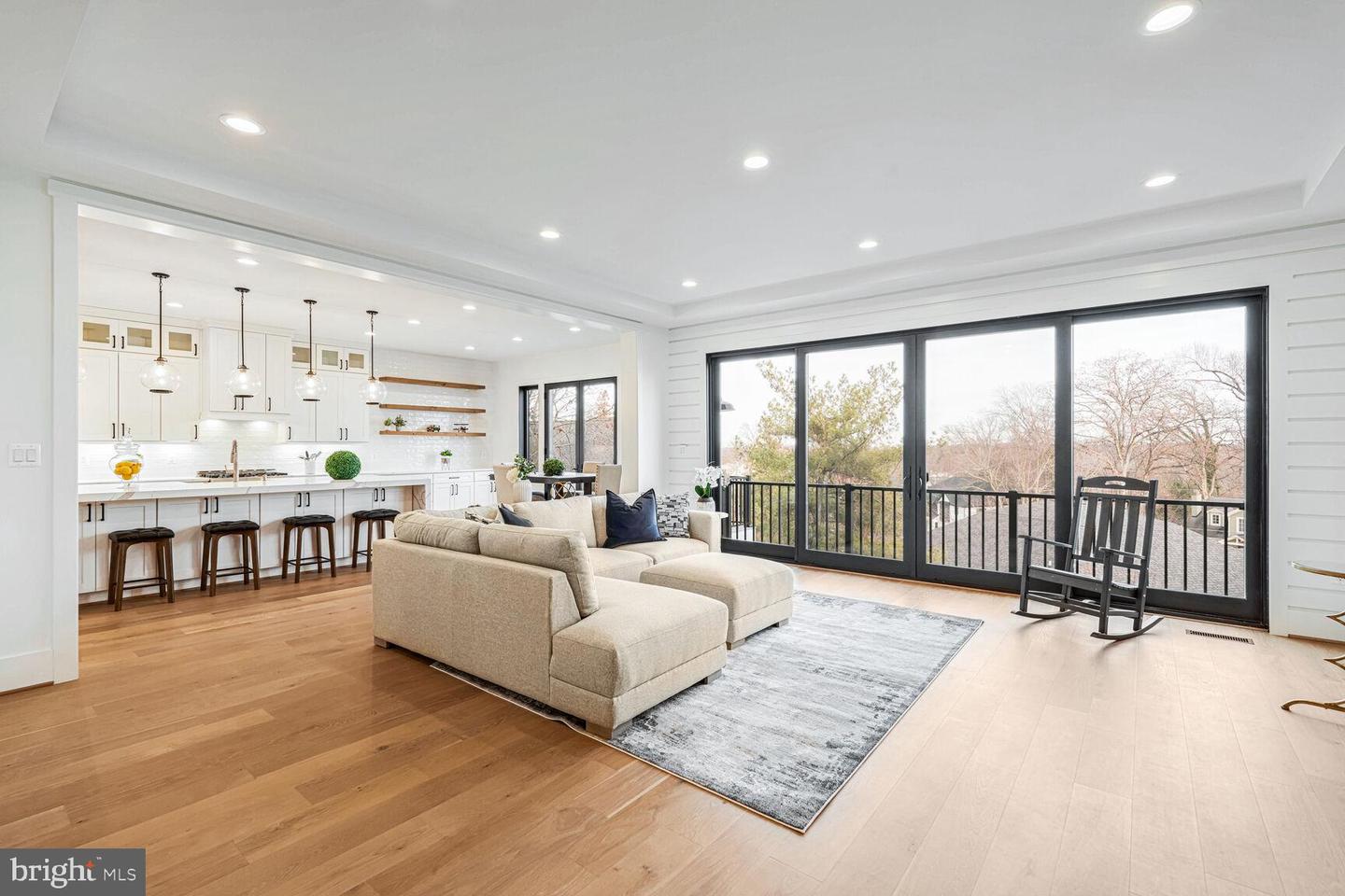 6305 N 36TH ST, ARLINGTON, Virginia 22213, 5 Bedrooms Bedrooms, 5 Rooms Rooms,5 BathroomsBathrooms,Residential,For sale,6305 N 36TH ST,VAAR2053086 MLS # VAAR2053086