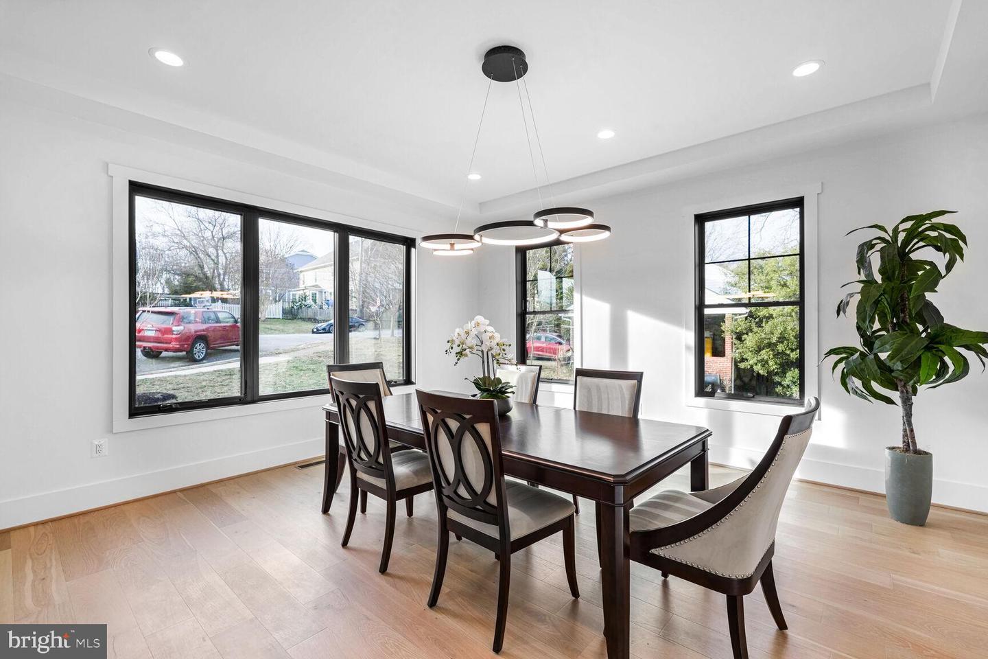 6305 N 36TH ST, ARLINGTON, Virginia 22213, 5 Bedrooms Bedrooms, 5 Rooms Rooms,5 BathroomsBathrooms,Residential,For sale,6305 N 36TH ST,VAAR2053086 MLS # VAAR2053086