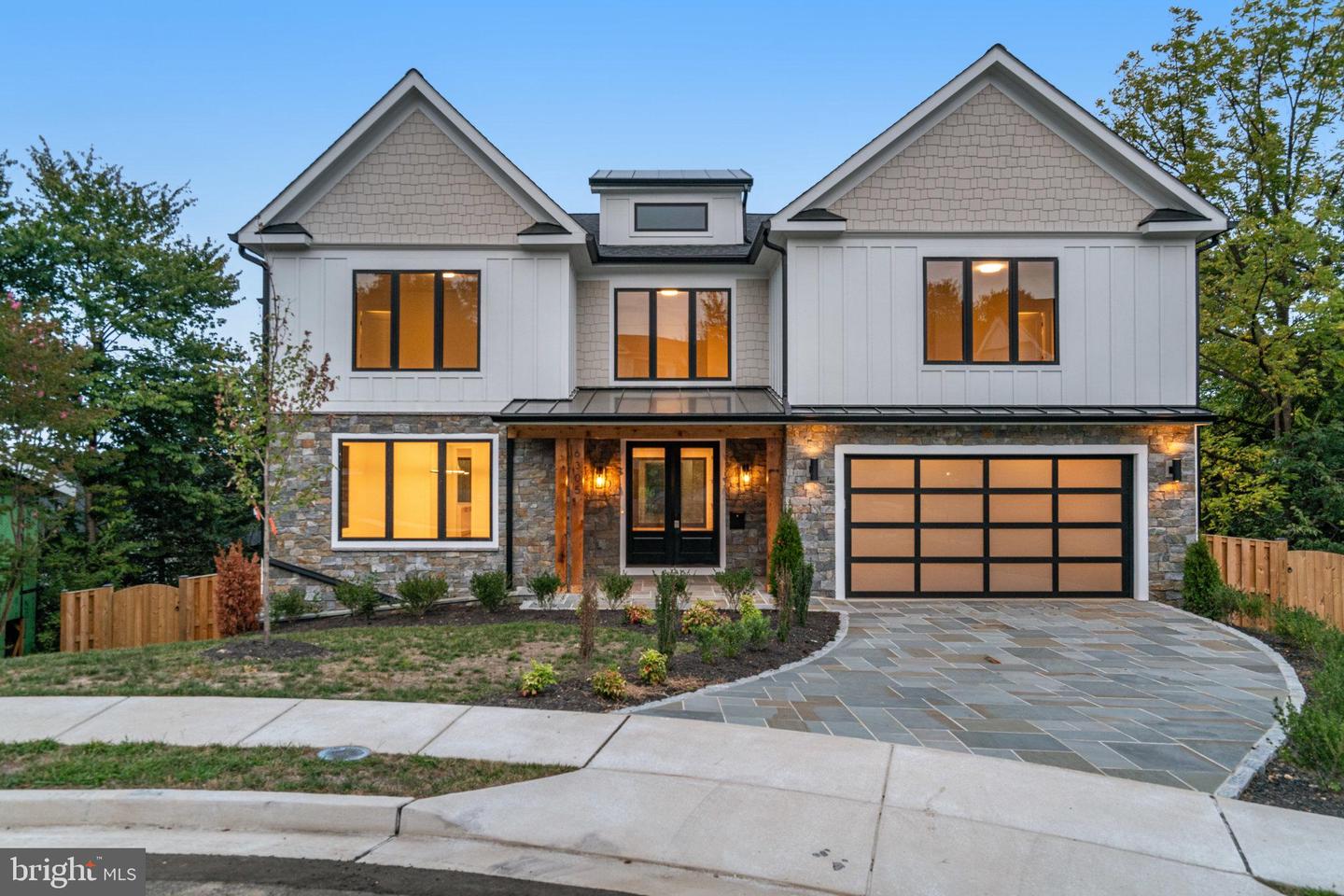 6305 N 36TH ST, ARLINGTON, Virginia 22213, 5 Bedrooms Bedrooms, 5 Rooms Rooms,5 BathroomsBathrooms,Residential,For sale,6305 N 36TH ST,VAAR2053086 MLS # VAAR2053086