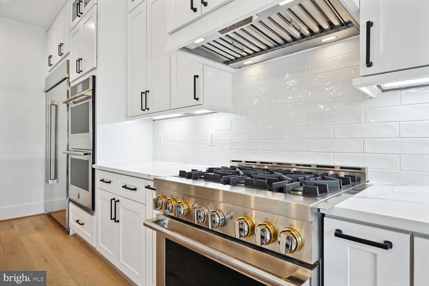 6305 N 36TH ST, ARLINGTON, Virginia 22213, 5 Bedrooms Bedrooms, 5 Rooms Rooms,5 BathroomsBathrooms,Residential,For sale,6305 N 36TH ST,VAAR2053086 MLS # VAAR2053086