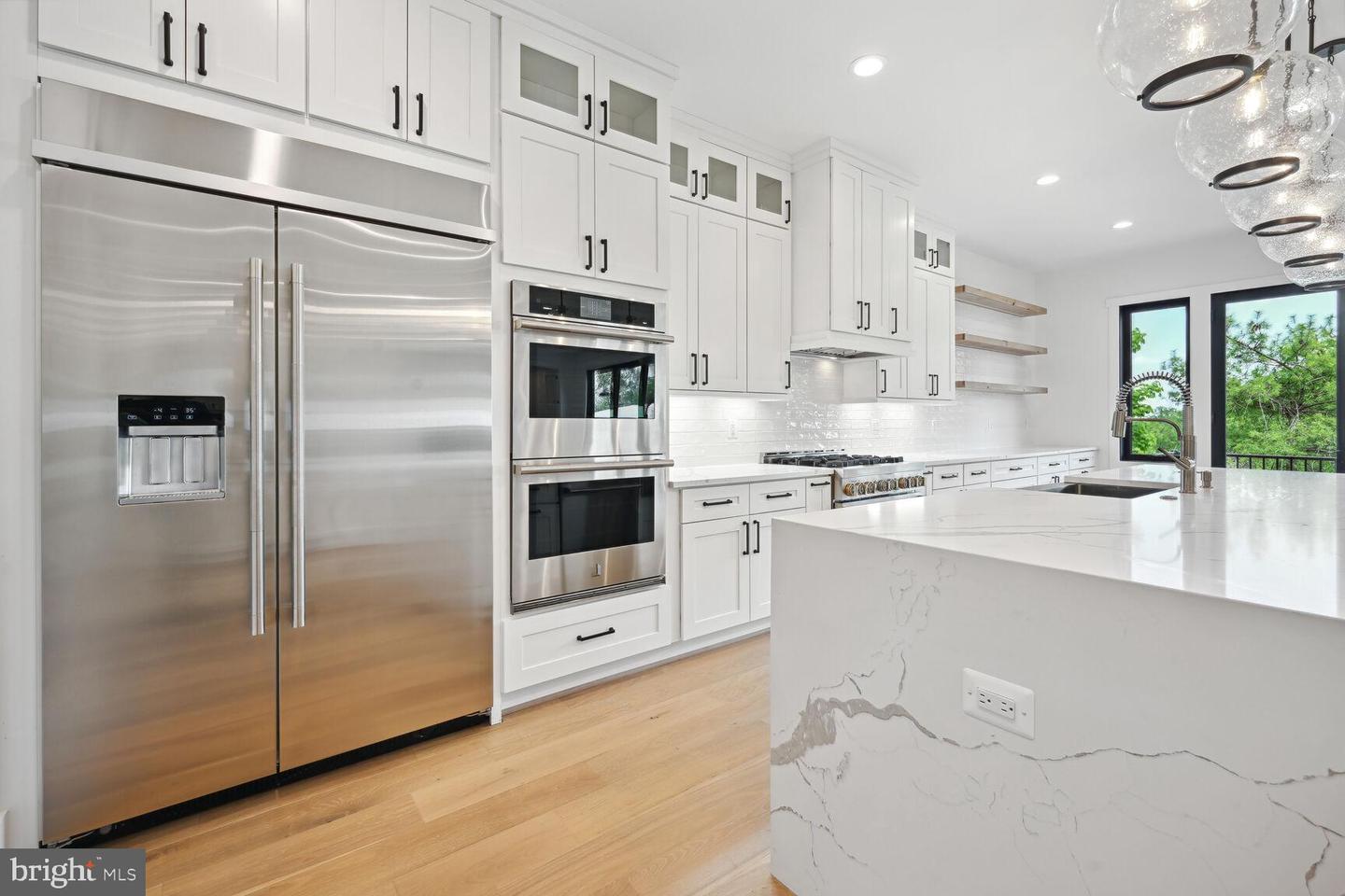 6305 N 36TH ST, ARLINGTON, Virginia 22213, 5 Bedrooms Bedrooms, 5 Rooms Rooms,5 BathroomsBathrooms,Residential,For sale,6305 N 36TH ST,VAAR2053086 MLS # VAAR2053086