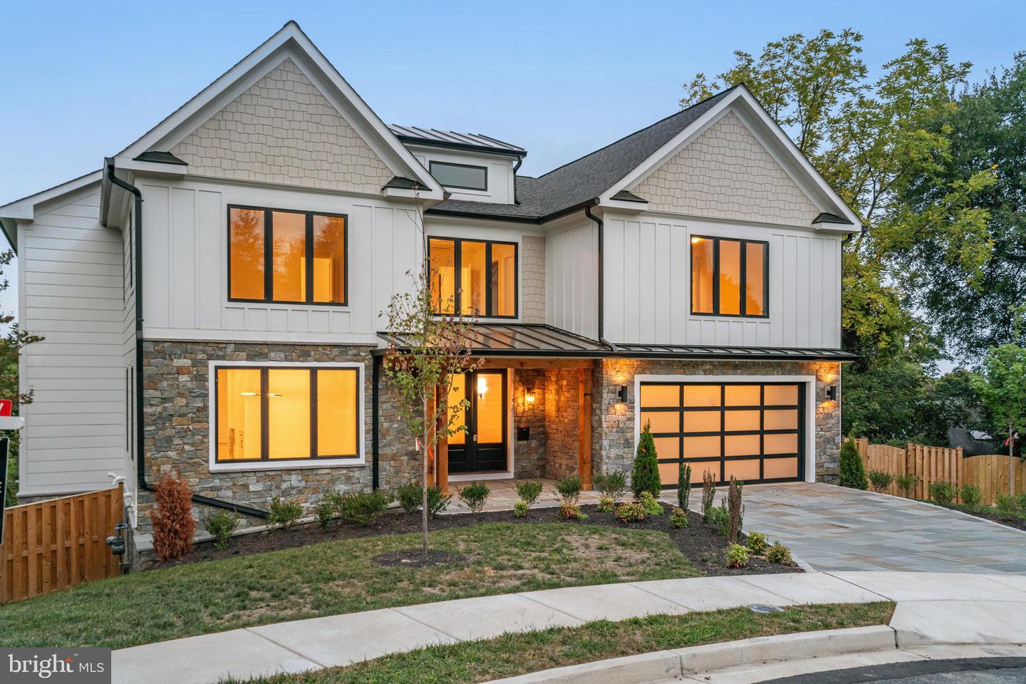 6305 N 36TH ST, ARLINGTON, Virginia 22213, 5 Bedrooms Bedrooms, 5 Rooms Rooms,5 BathroomsBathrooms,Residential,For sale,6305 N 36TH ST,VAAR2053086 MLS # VAAR2053086