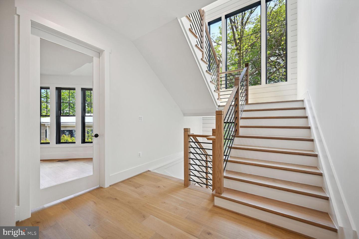 6305 N 36TH ST, ARLINGTON, Virginia 22213, 5 Bedrooms Bedrooms, 5 Rooms Rooms,5 BathroomsBathrooms,Residential,For sale,6305 N 36TH ST,VAAR2053086 MLS # VAAR2053086