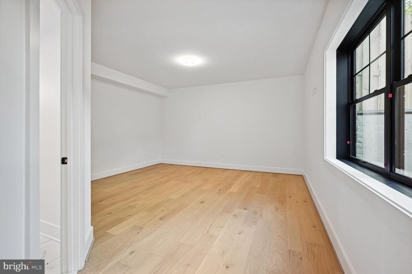 6305 N 36TH ST, ARLINGTON, Virginia 22213, 5 Bedrooms Bedrooms, 5 Rooms Rooms,5 BathroomsBathrooms,Residential,For sale,6305 N 36TH ST,VAAR2053086 MLS # VAAR2053086