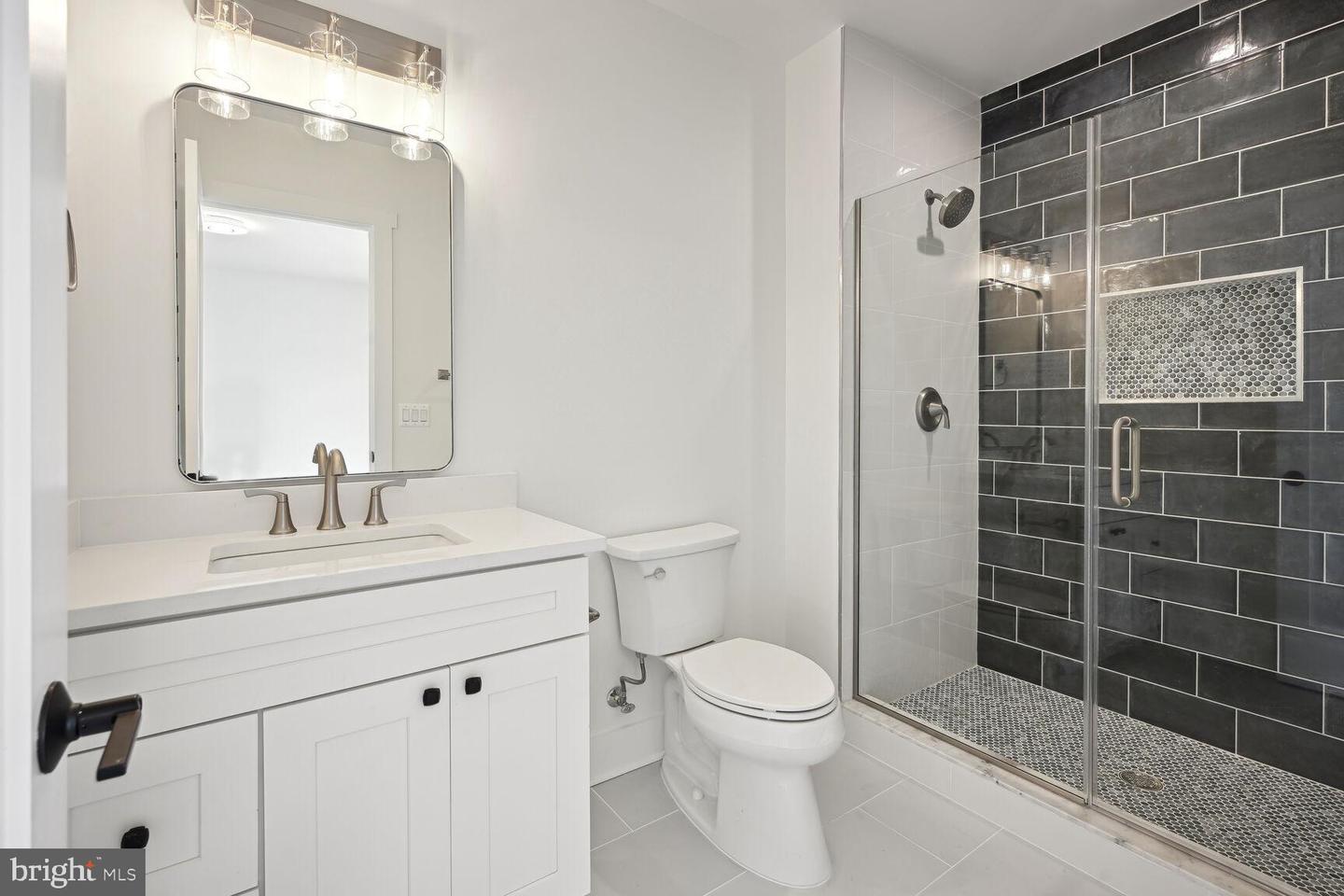 6305 N 36TH ST, ARLINGTON, Virginia 22213, 5 Bedrooms Bedrooms, 5 Rooms Rooms,5 BathroomsBathrooms,Residential,For sale,6305 N 36TH ST,VAAR2053086 MLS # VAAR2053086