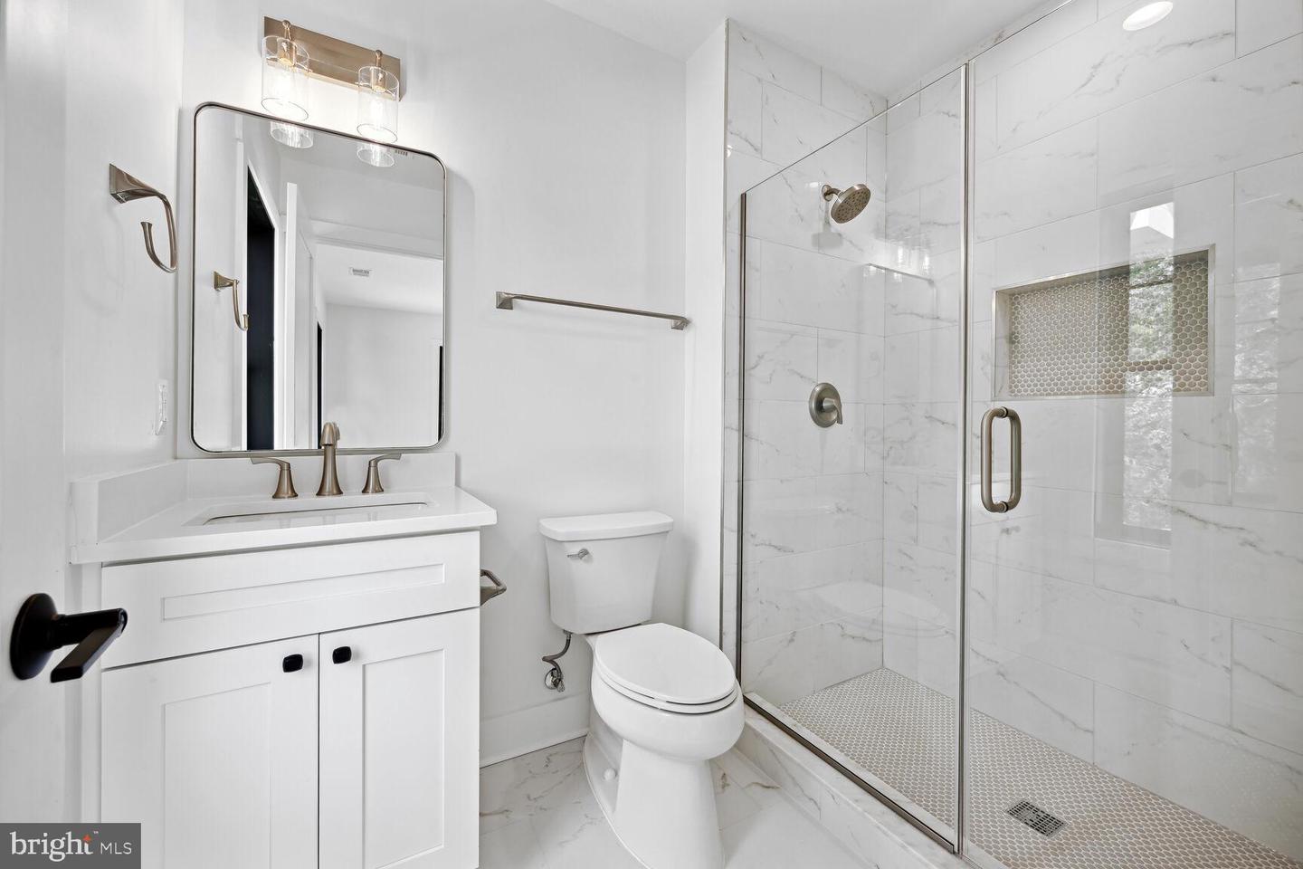 6305 N 36TH ST, ARLINGTON, Virginia 22213, 5 Bedrooms Bedrooms, 5 Rooms Rooms,5 BathroomsBathrooms,Residential,For sale,6305 N 36TH ST,VAAR2053086 MLS # VAAR2053086