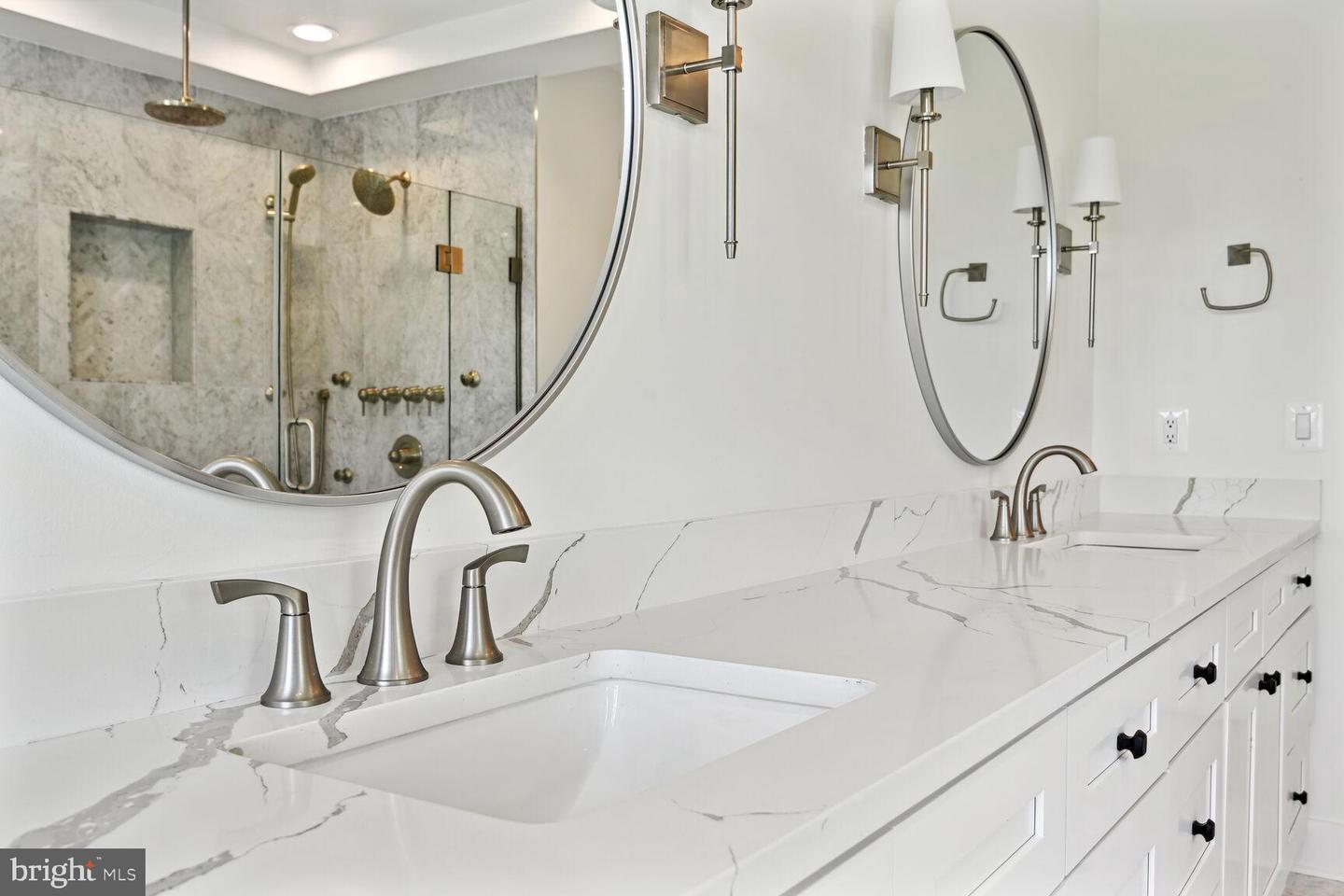 6305 N 36TH ST, ARLINGTON, Virginia 22213, 5 Bedrooms Bedrooms, 5 Rooms Rooms,5 BathroomsBathrooms,Residential,For sale,6305 N 36TH ST,VAAR2053086 MLS # VAAR2053086